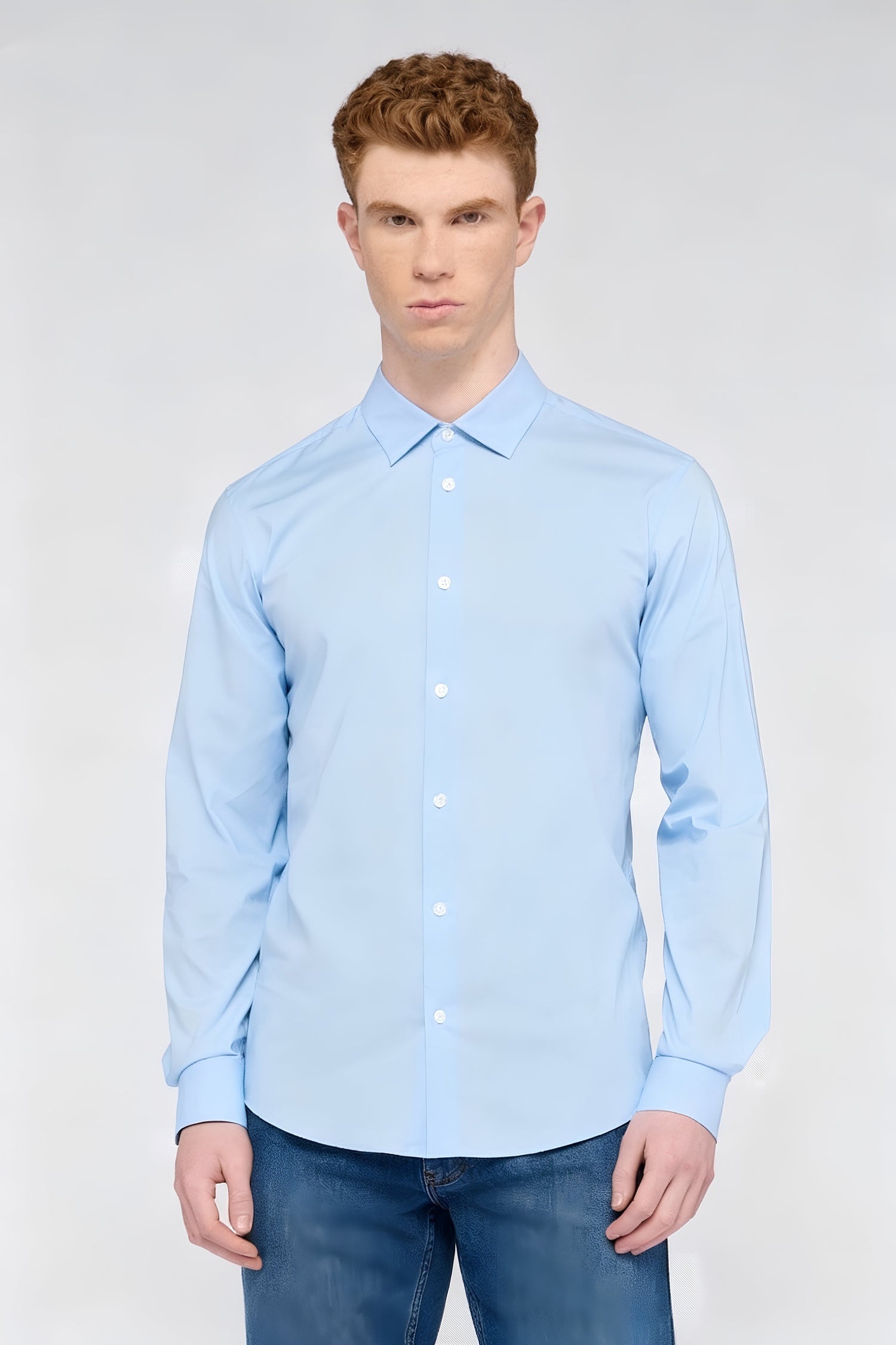 Camicia slim fit in popeline 1|9adf908243d583346abed4426bca31704258f767ec7ec3ecbf5ef68441784adb