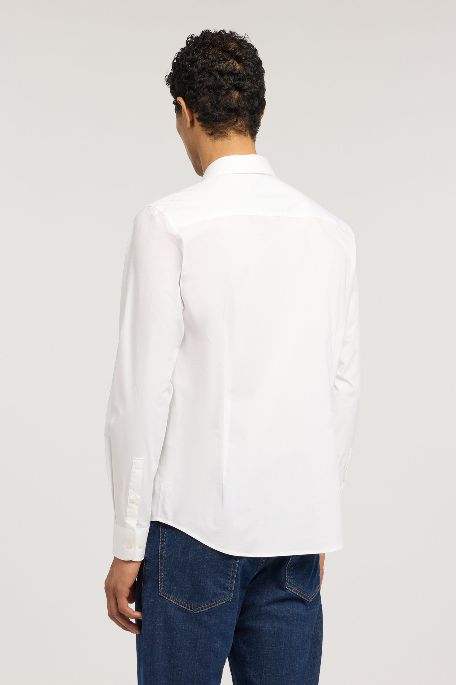 Camicia slim fit in popeline di cotone elasticizzato 2|5fac5cf8b9d52a0efeda8ce2ea7e9c1bbbaf846f4a5c5fcd1283375e547e9418