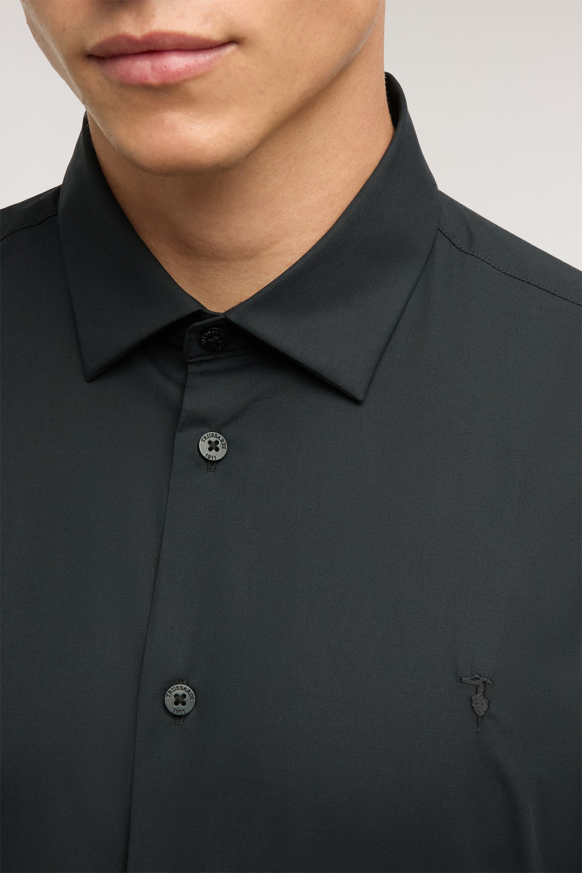 Camicia slim fit in popeline di cotone stretch 4|5b656627e9cc58dd2e792e6d999cef9f96cb3a01a9050f3bea069e85e417af39