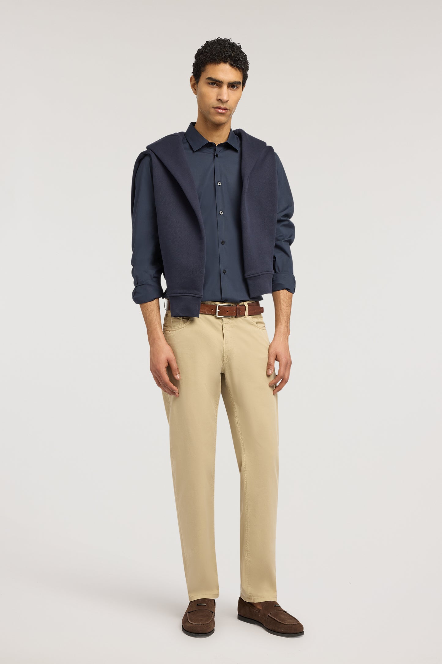 Camicia slim fit in popeline di cotone elasticizzato 4|c7ad3c3e29f91894c94fdd413708dc92cb4e960d345505aaeb8083c3a2153560