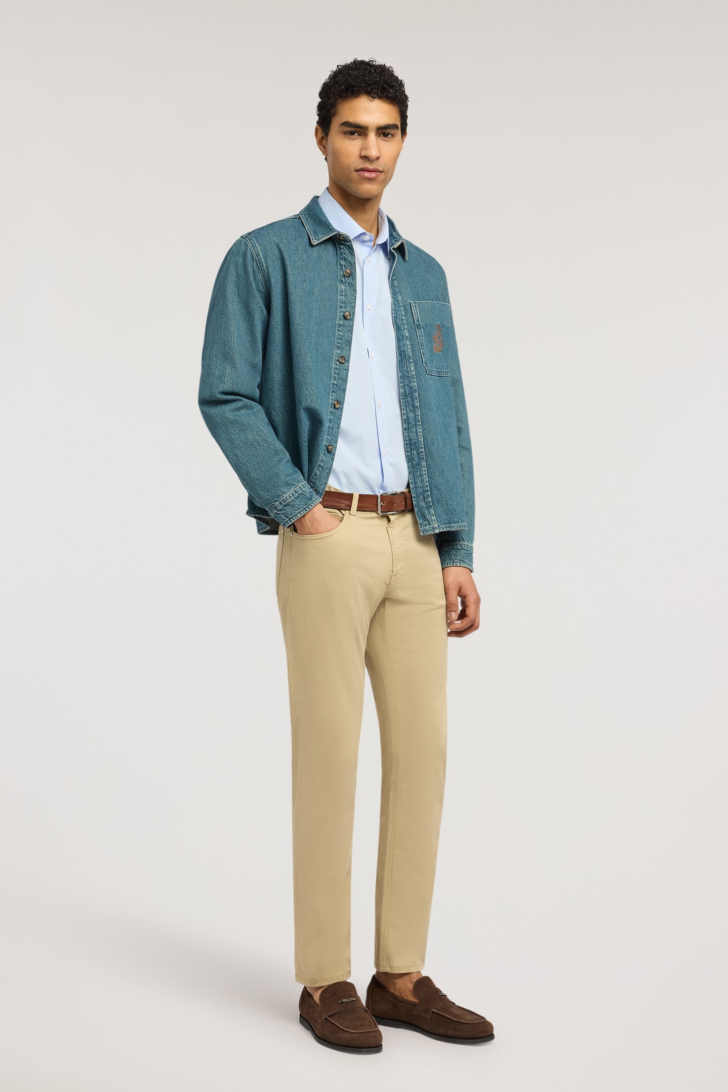 Camicia regular fit in popeline 4|7d6f9643bb6bb9925615daa422e7452737e9e0768334de46c8e769528db2fa3d