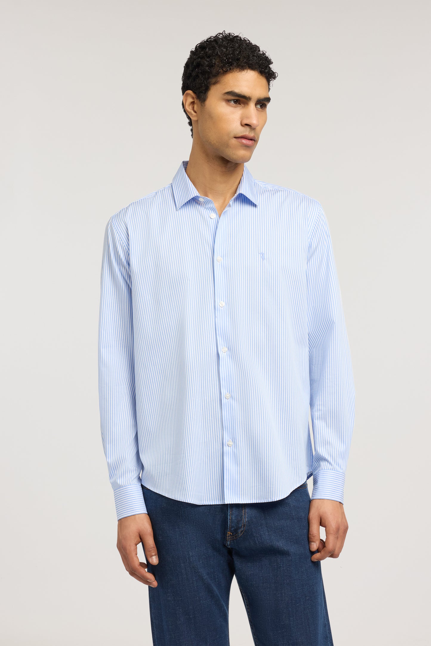 Camicia regular fit in popeline a righe 2|2c7a0a1a1ce2bb8b39660c024200624f494975eac4e18d9e3698f2a458ed9876