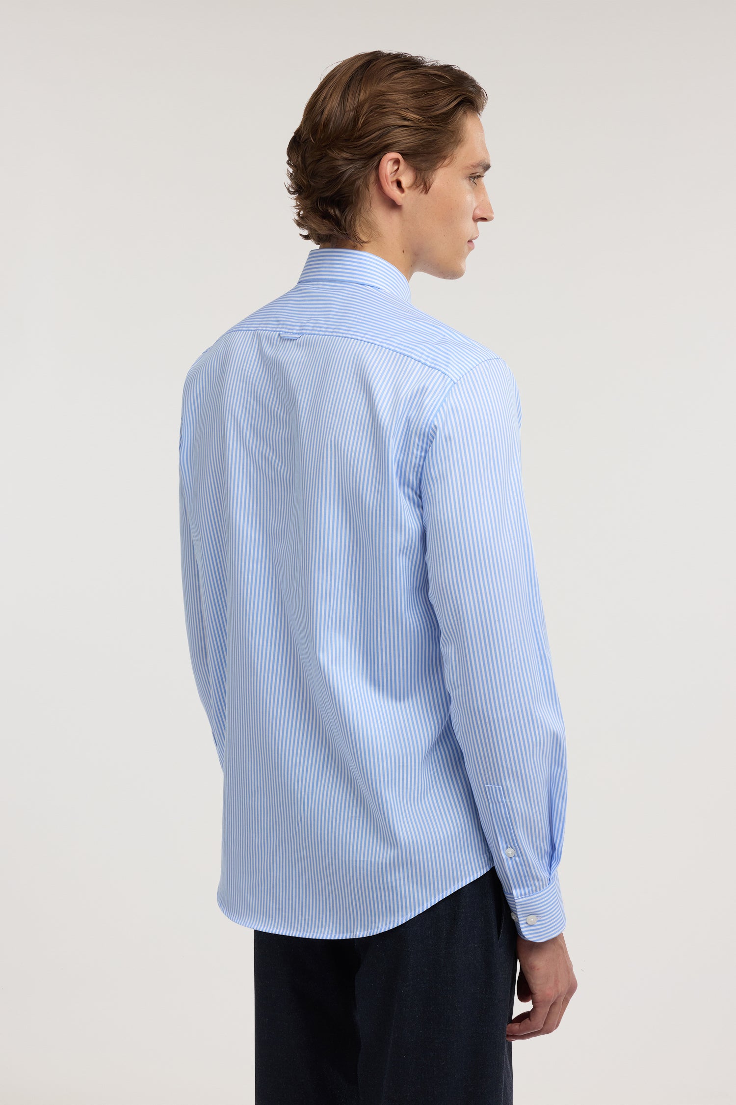 Camicia regular fit in popeline a righe 2|a540338f6d8bf7a89a2fab866a31b006a0f968d5b79ef35b5f2d60b2b59249bf