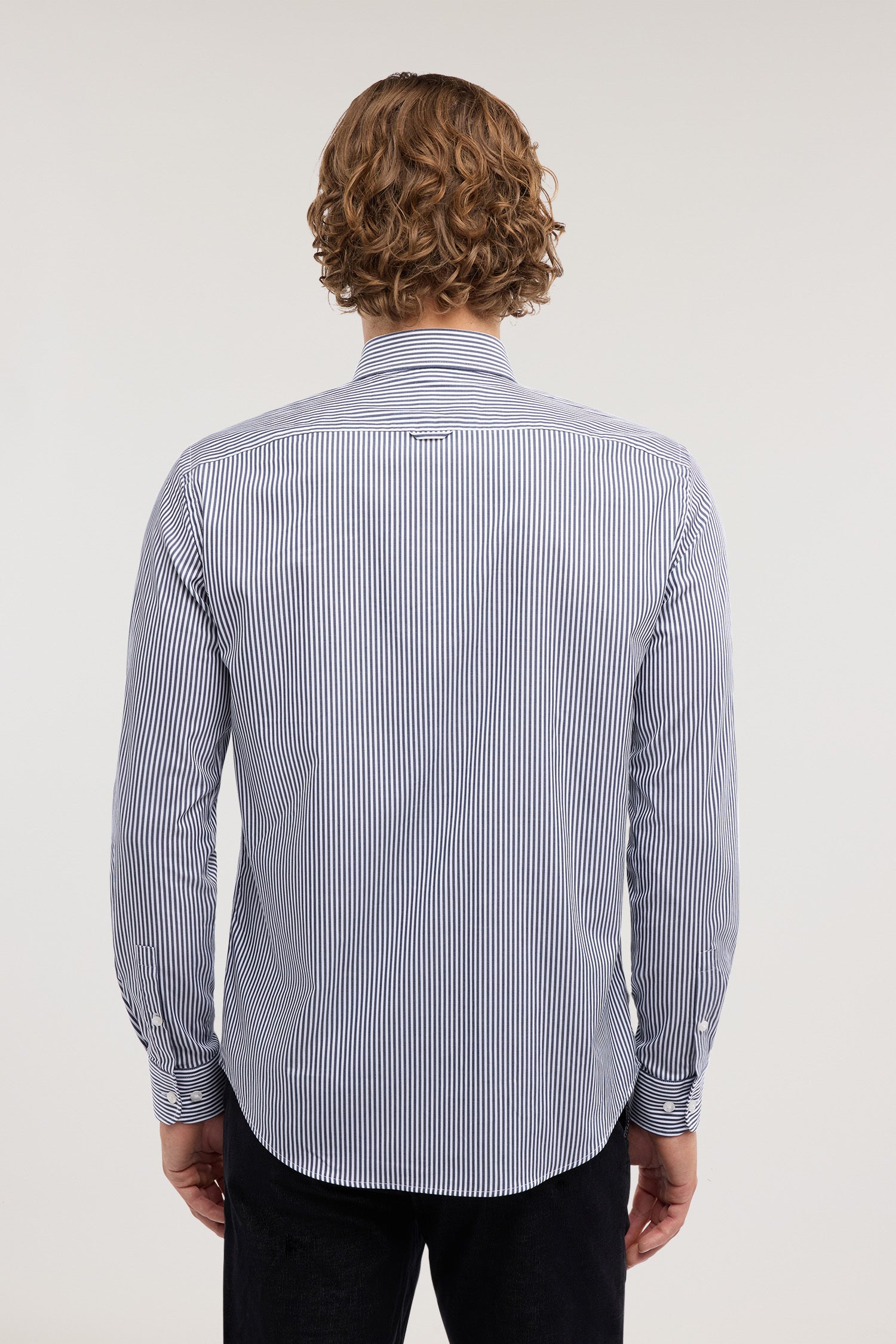 Camicia regular fit in popeline a righe 2|f90a75e8f38f8bdfbc80cfe57bea8ff6f51d4c45d4662ea265a8c4060345eaff