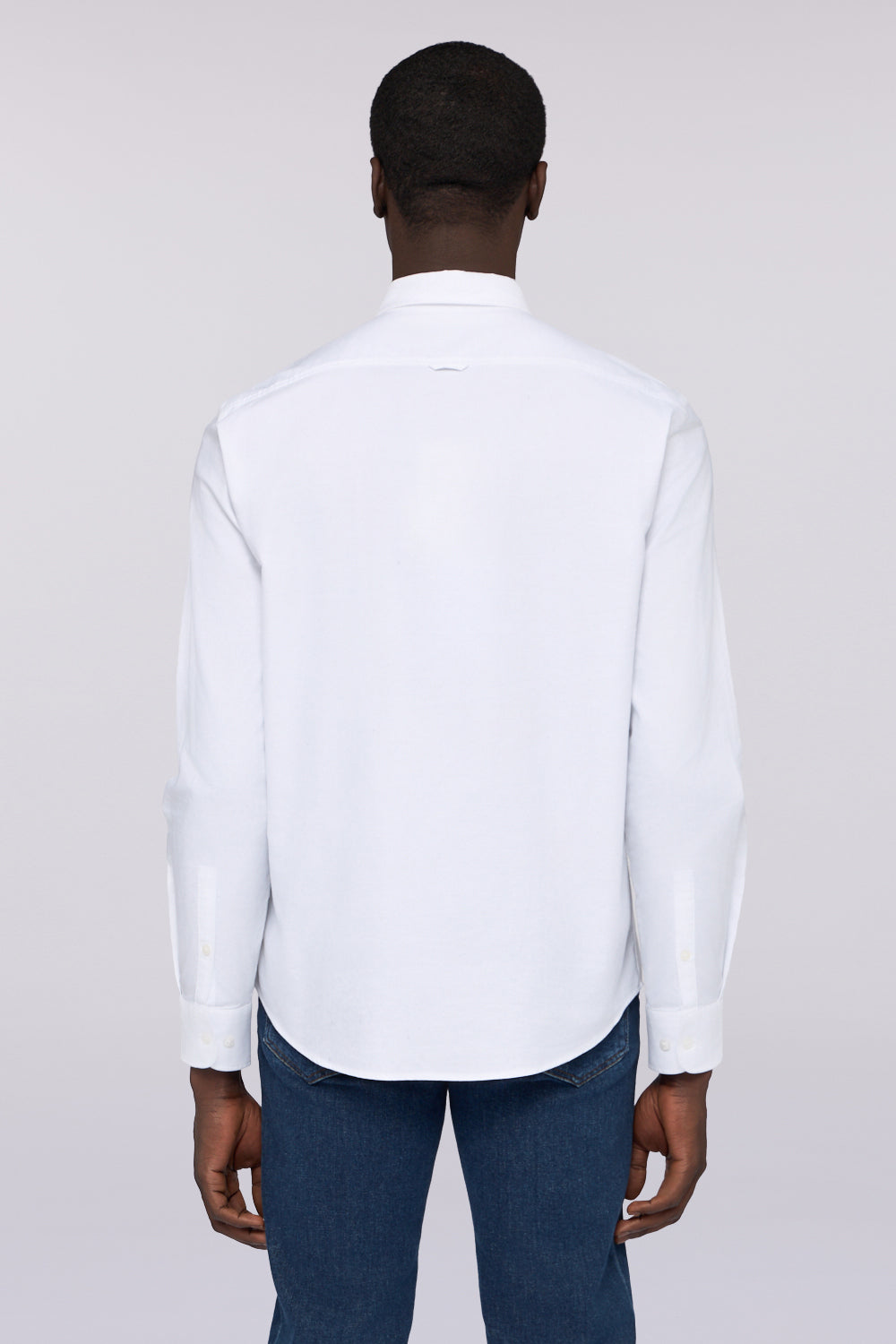 Camicia regular fit in oxford di cotone 2|b9156c762f0f58b73fb047949dce04bb4ef7d4651b2cff88f6b488ccd529c74d