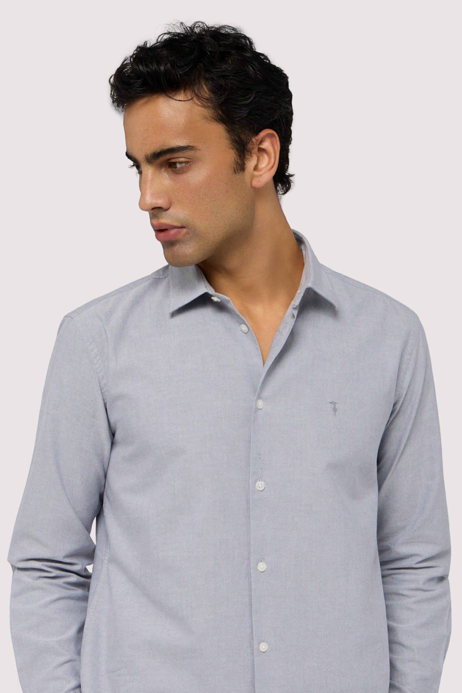 Camicia regular fit in oxford di cotone 5|84285565e318e598e2ee97715db80bcfb55b51212ef83ebdb882db9526d8a369