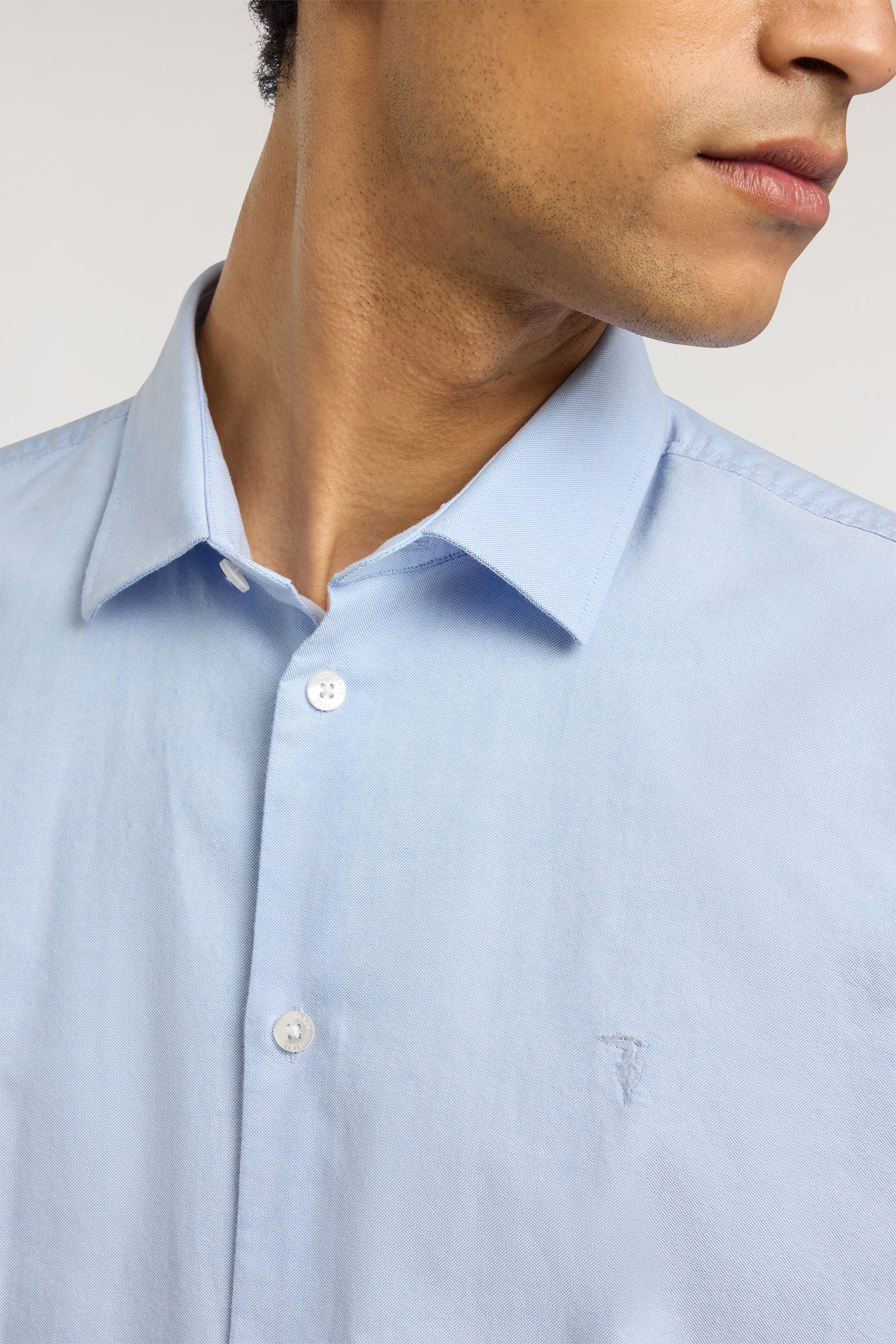 Camicia regular fit in oxford di cotone 1|58fa992f780bde0d11168081a34887c81acf699ae3057095c25ddfbfe470f40f