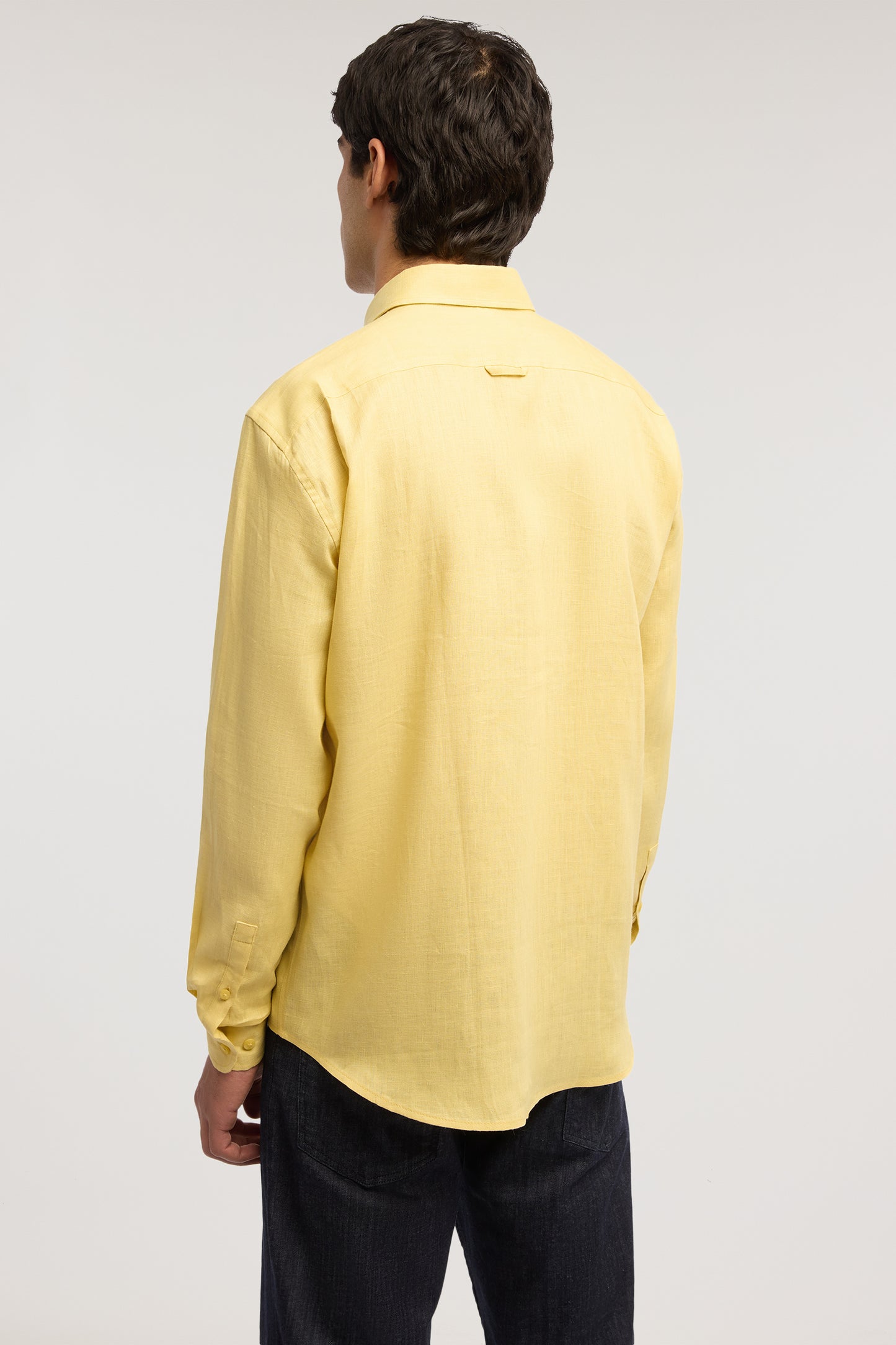 Camicia regular fit in lino 3|a629d6ff29f3bff582f3fda22dbdf38a36f512e8e7145c845381b22133a7f07a