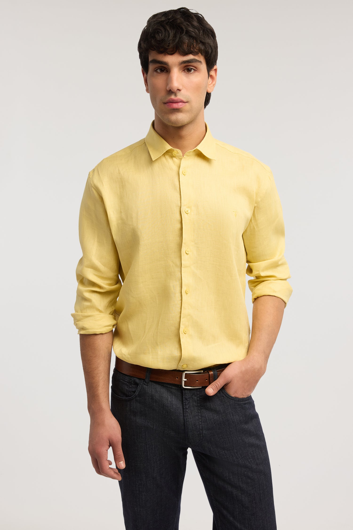 Camicia regular fit in lino  4|1da6f5b25e348a6e91b4110831910ad9e7baa6e9295d14bfaae42a90449c4c45