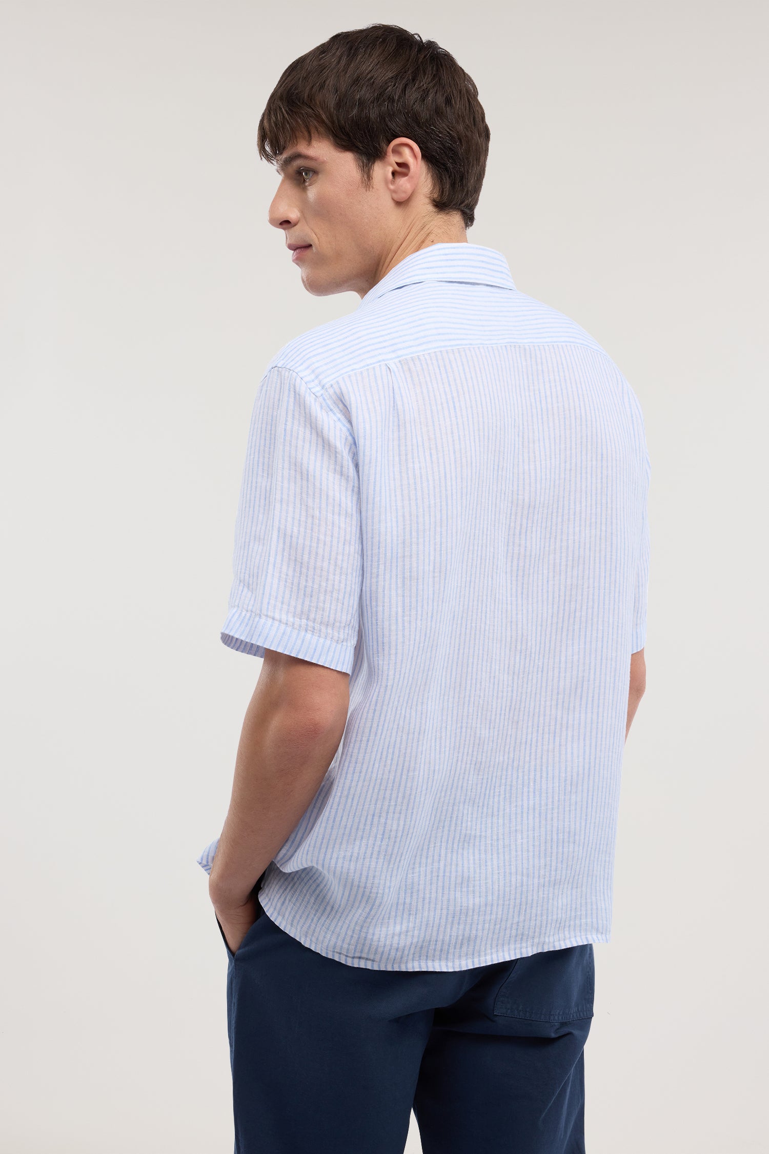 Camicia bowling in lino a righe 2|ffb6df72504a5b77f0d2fca8b0b9bba846dadcc31afac33e613994fda9ce4a90