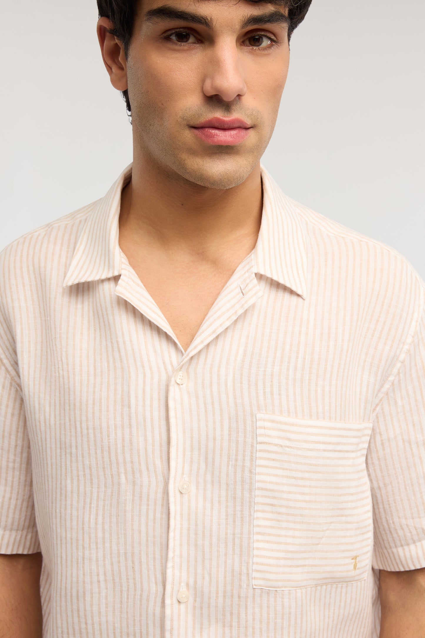 Camicia bowling in lino a righe 3|6db08eb2b0fee0736f5be3f3159594d05168b57759f41bf1af1b591002c64ce9