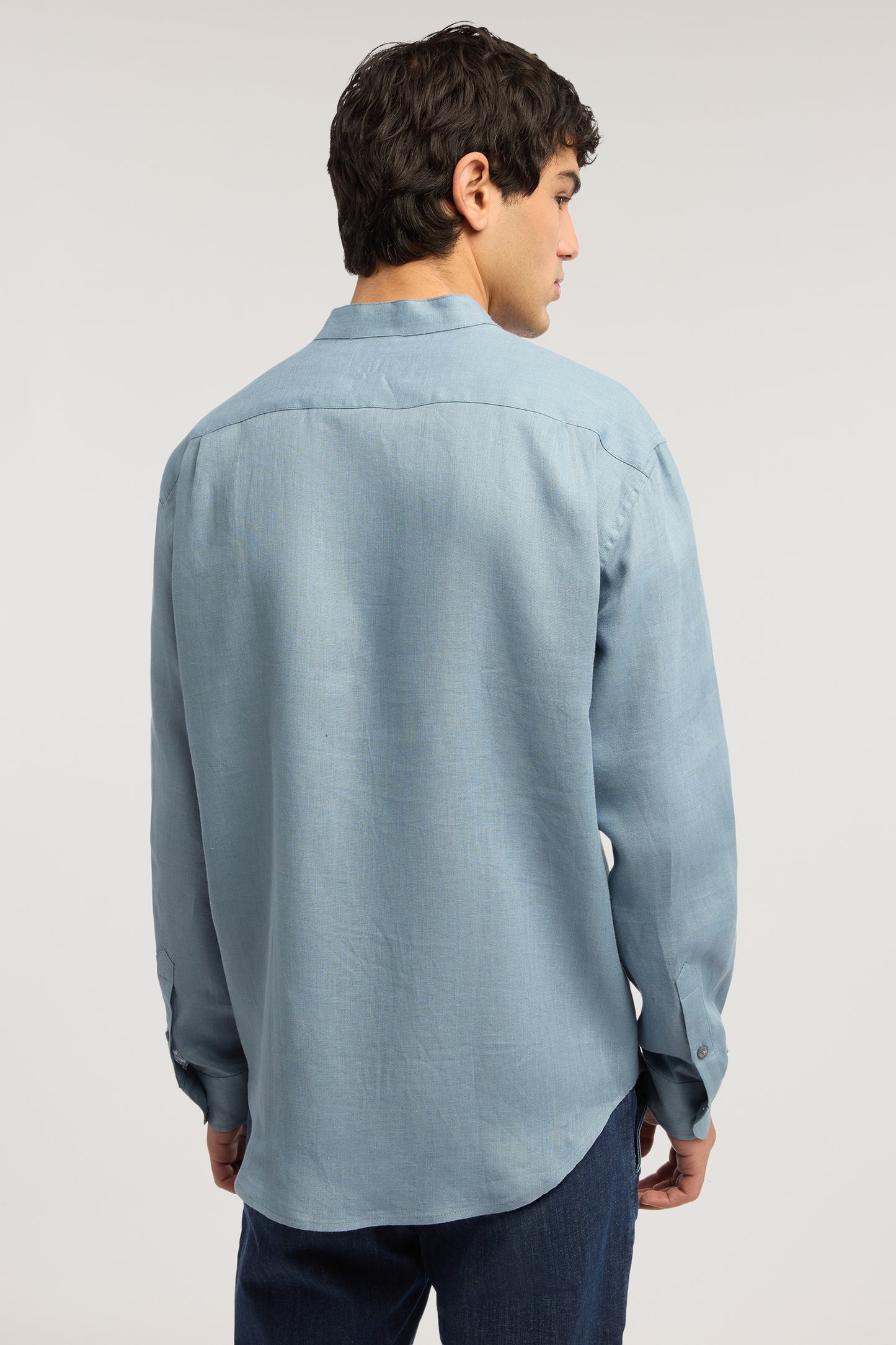 Camicia con collo coreano in lino 2|c3ce47e6968c2ea5a290bb96fb1fcd492764b586478afe2f909a1a9df13a3065