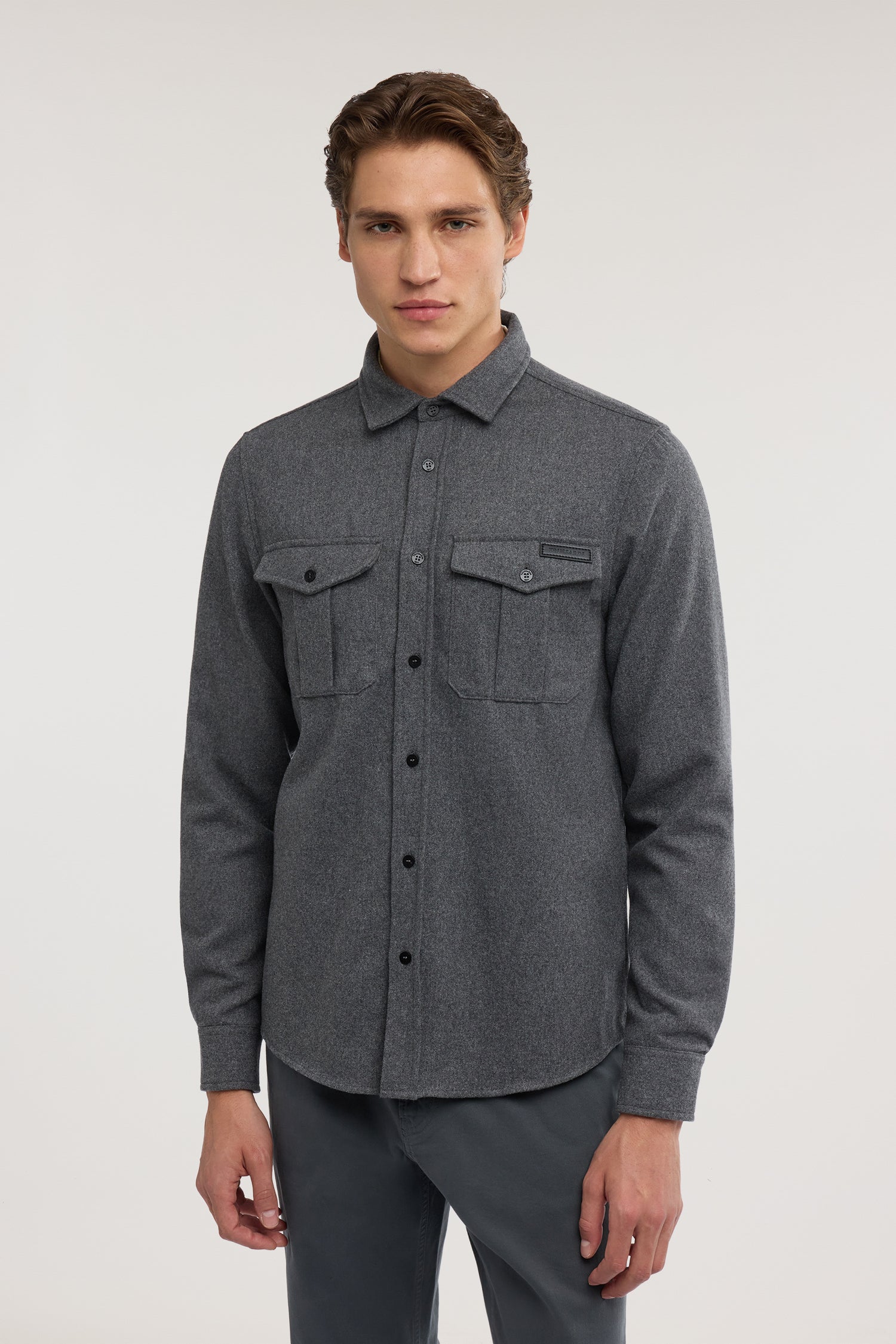 Camicia in flanella con tasche 3|c1366e3ca248a9a75a279cf775ca1bf3fecba07d8925361ec9476df945c520aa