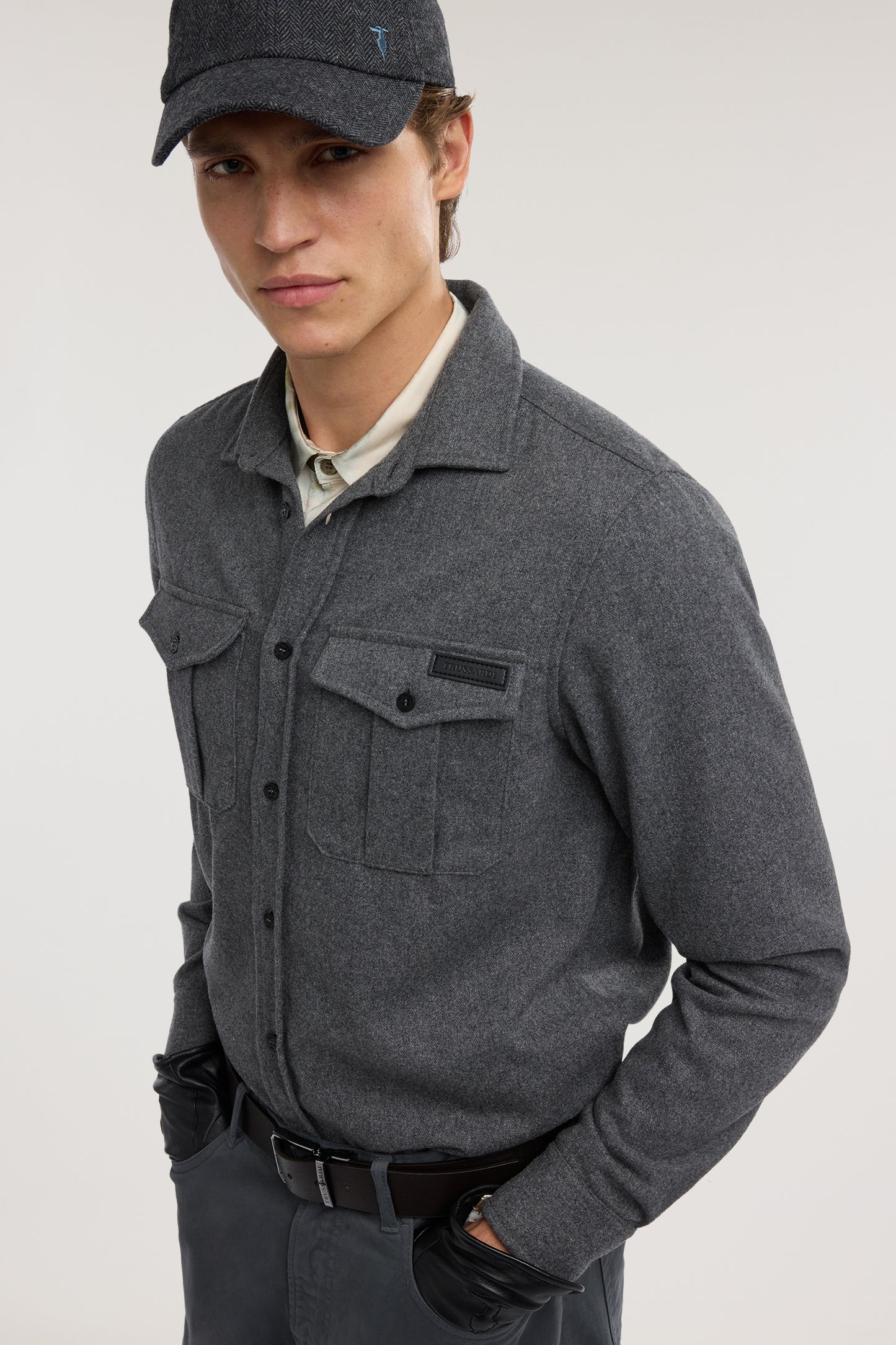 Camicia in flanella con tasche 2|14a49c653687fefca6da5ea30f8271aa889e21a23266a3cea839013a9c332dbe