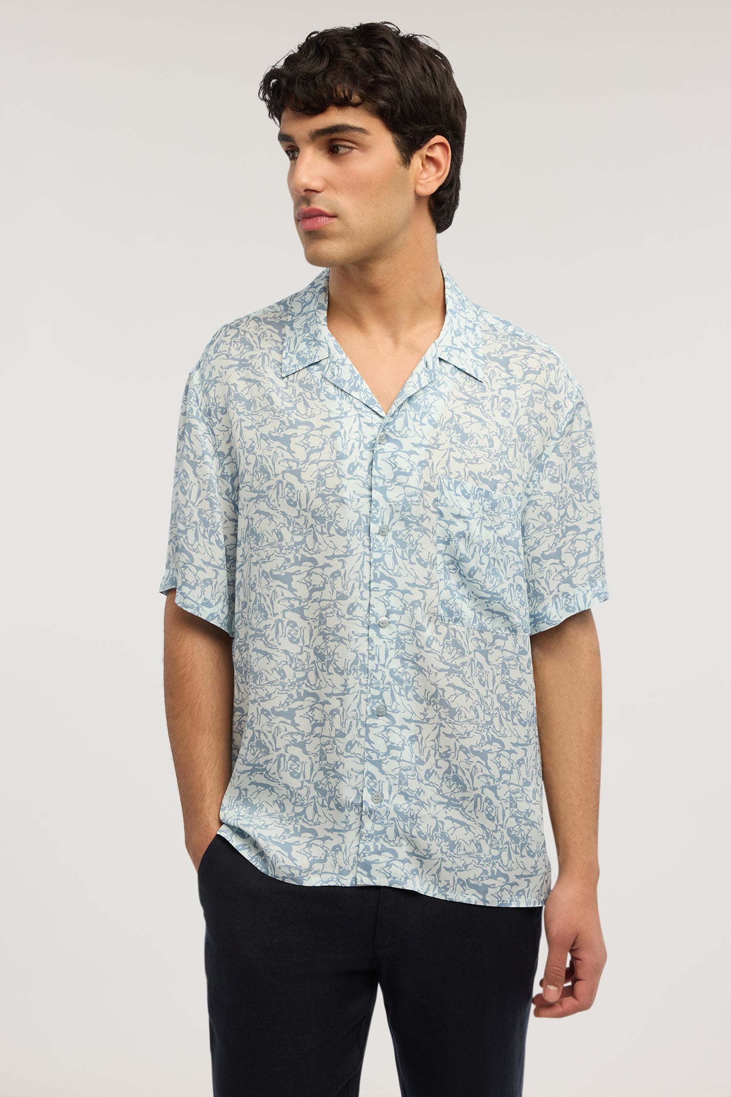 Camicia bowling in viscosa con stampa 1|84dbfaea7c2e8da054343146205ea2b9da427caa097768c0db2fe4f83048489d