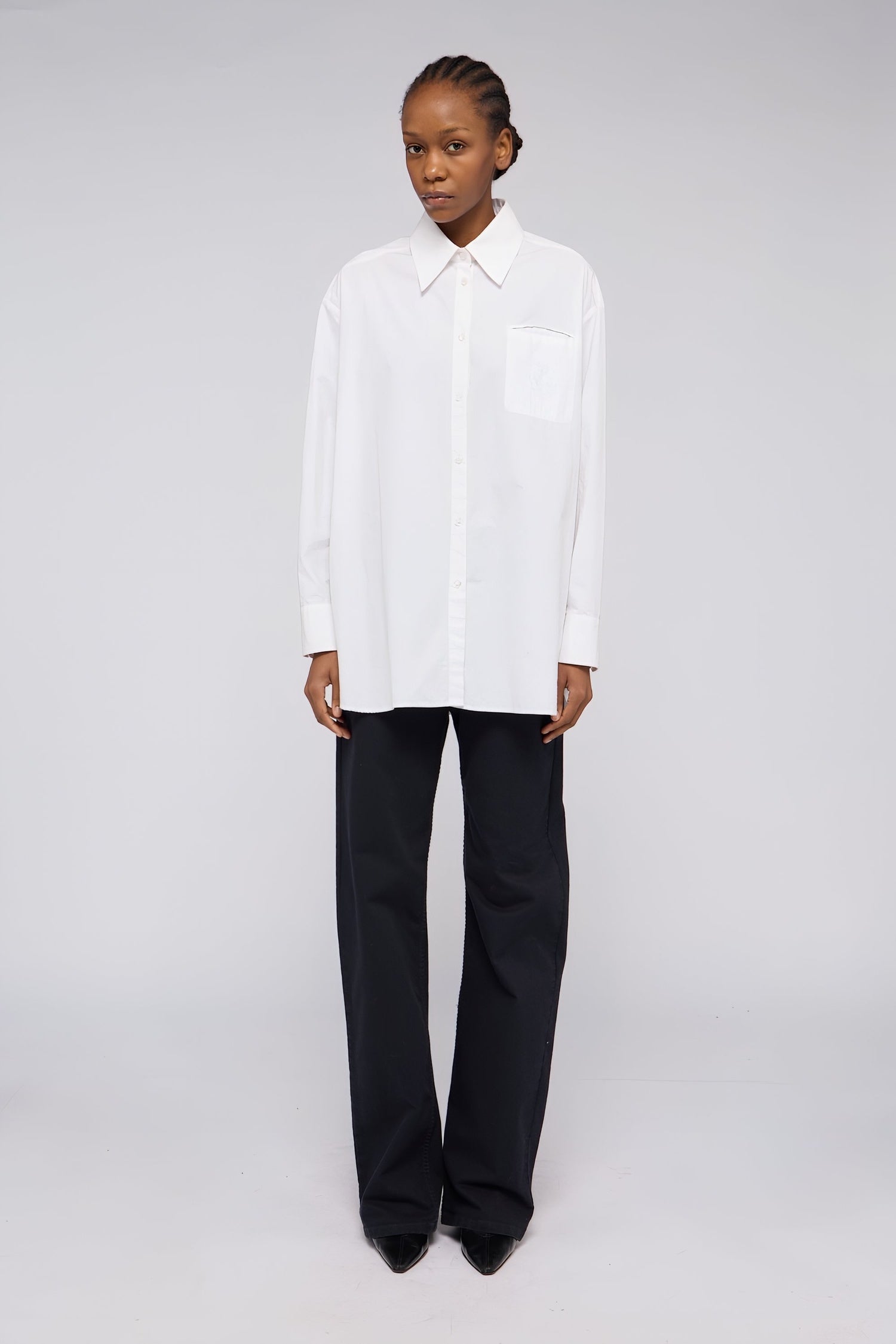 Camicia over in popeline con ricamo Gentle Society 1|68076a95fc9586f3a5939ac8981597b07b370a90a37c009b86ae59b836236928