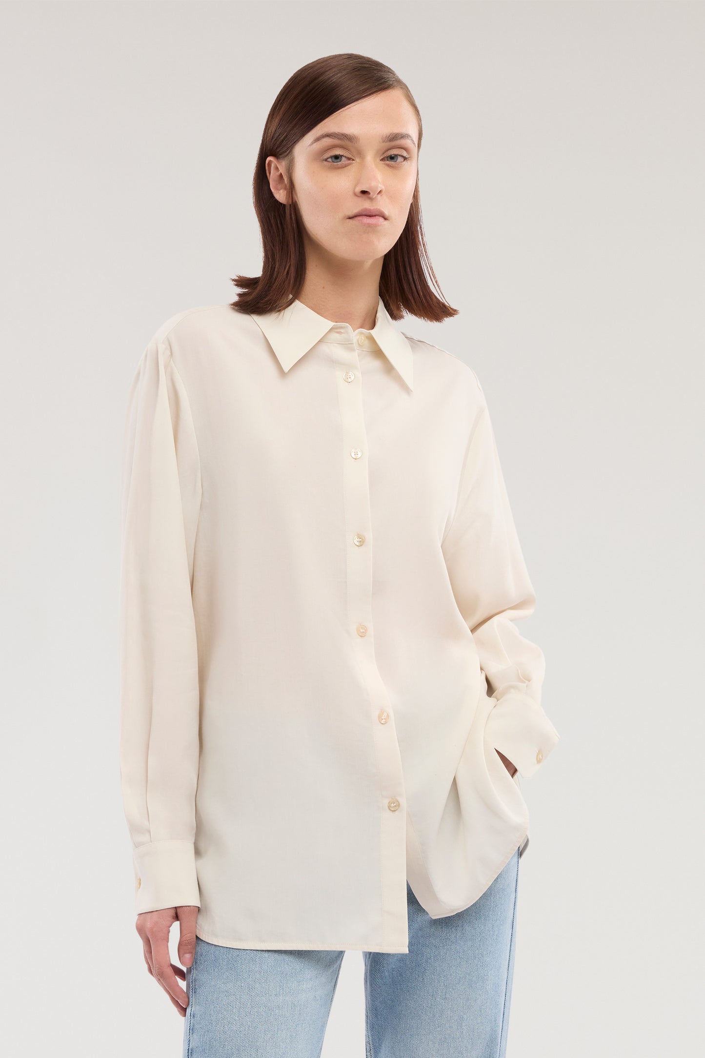 Camicia over in tencel 1|04a0e5b0eded91db34dffbb37efda6aa942e0dbf3889a7b2edae046725fa106a