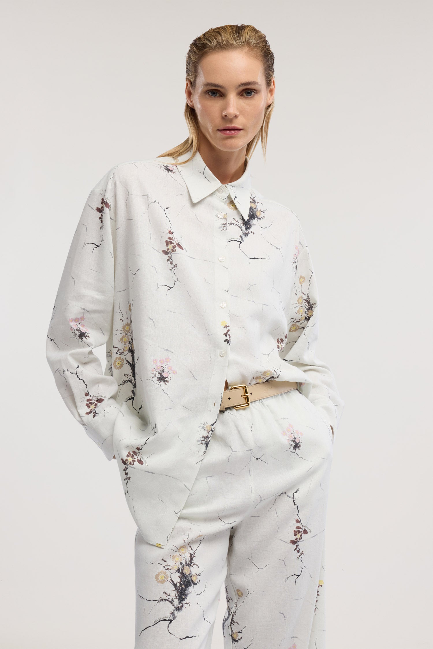 Camicia Regular Fit con stampa Urban Jungle in Lino e Viscosa 4|20e630a83c8c2dca5c4b30253d1fadf2ca0a1e55eaa8705ba0cfec3c305a57ab