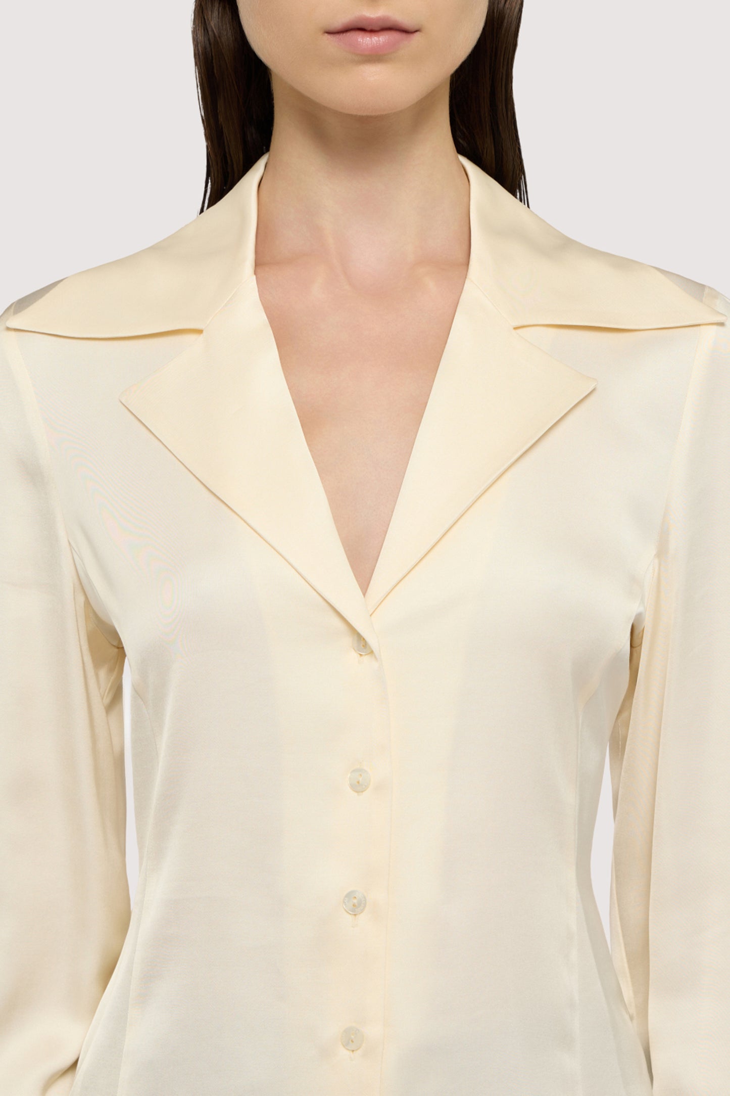 Camicia slim fit in raso con revers 3|af3bb83e5ed8ba95c1f401e30ee5a3cdc0b1a36d0b88a4f35711048e9a06fb4b