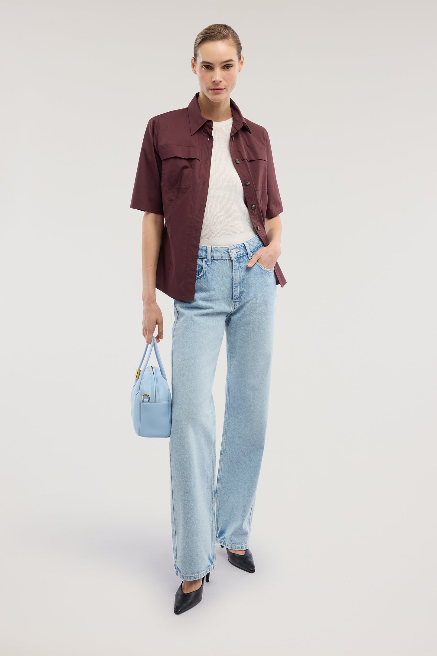 Camicia a maniche corte in cotone leggero 4|61112ac6ec11bc3960c03a71bd14a495bca231565961035e051e5fbfea792931