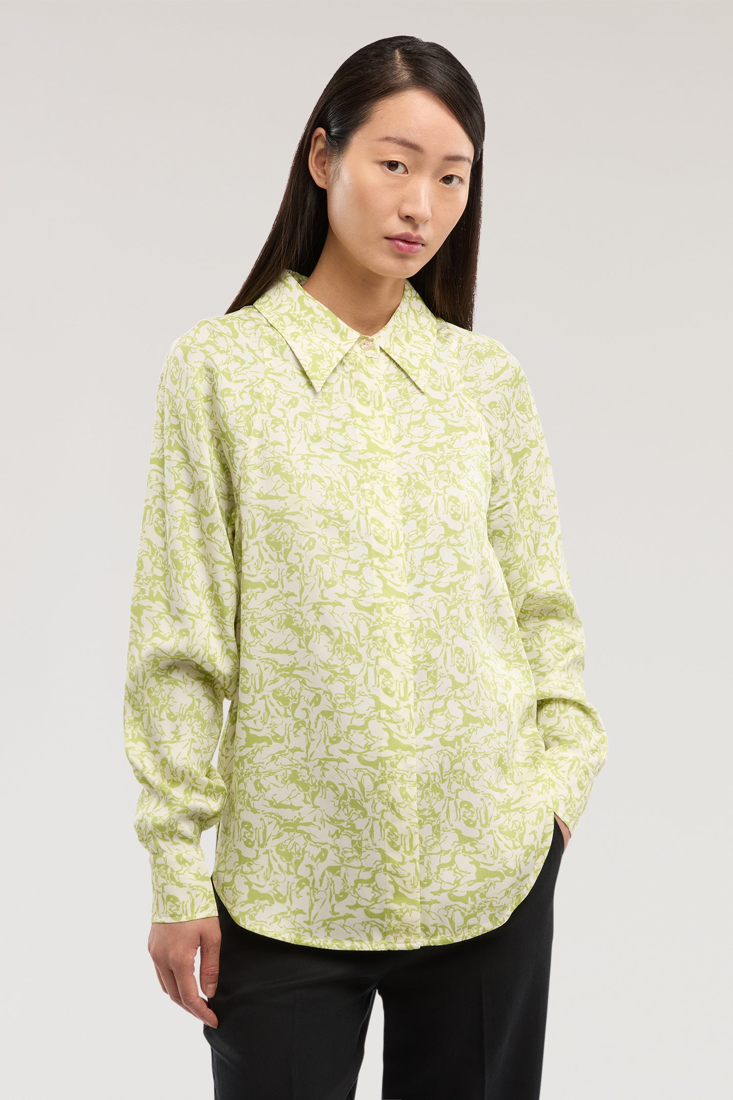 Camicia con stampa in twill di viscosa 1|d10affd55dd9fa147c60139753356f67e3da897e495f6eaa545e61faad2b1006
