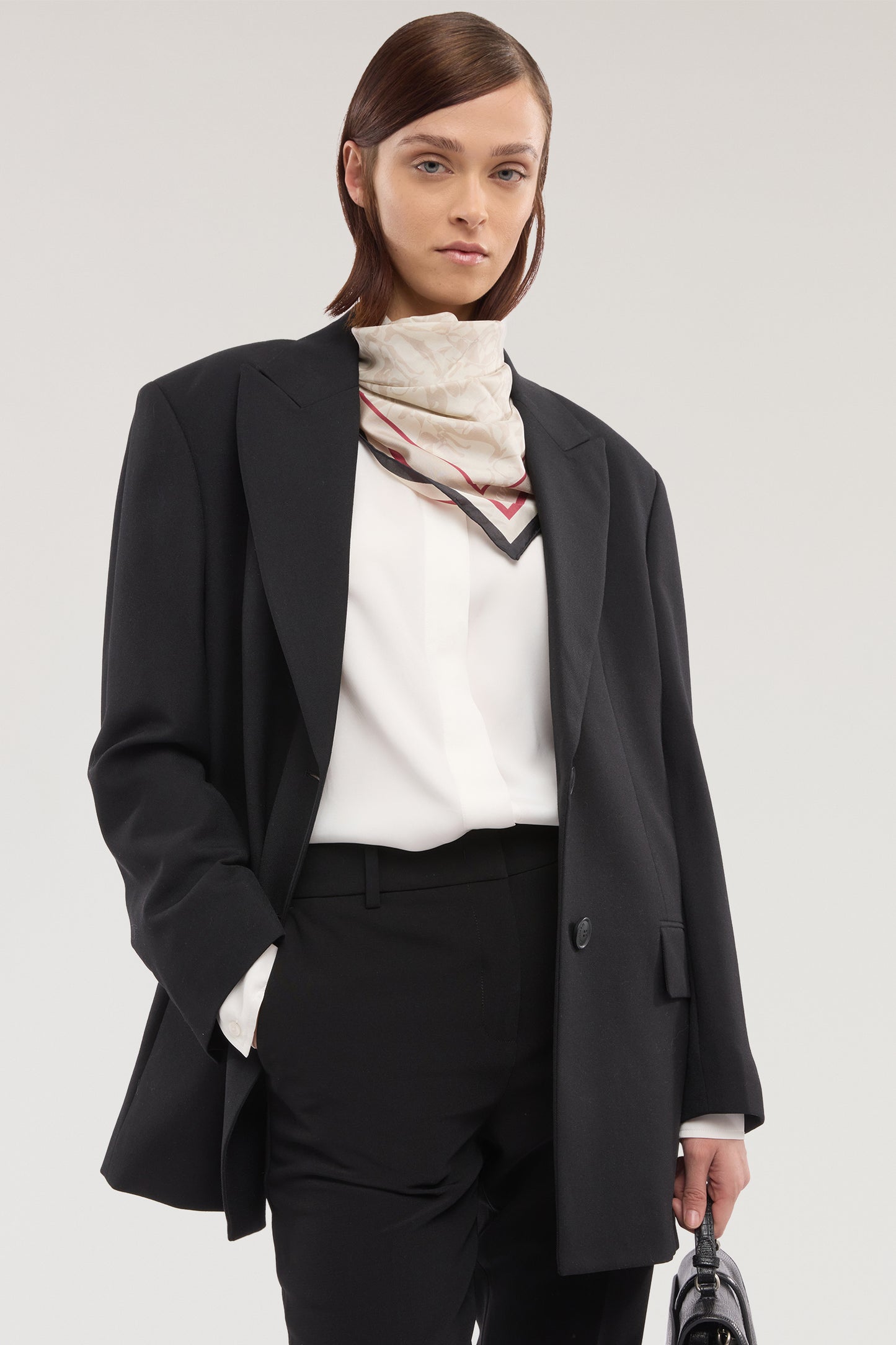 Camicia in twill di viscosa 4|e40726a0ea260741587006a5081f93c51f5bf034217f06d0a931610a63ffc089