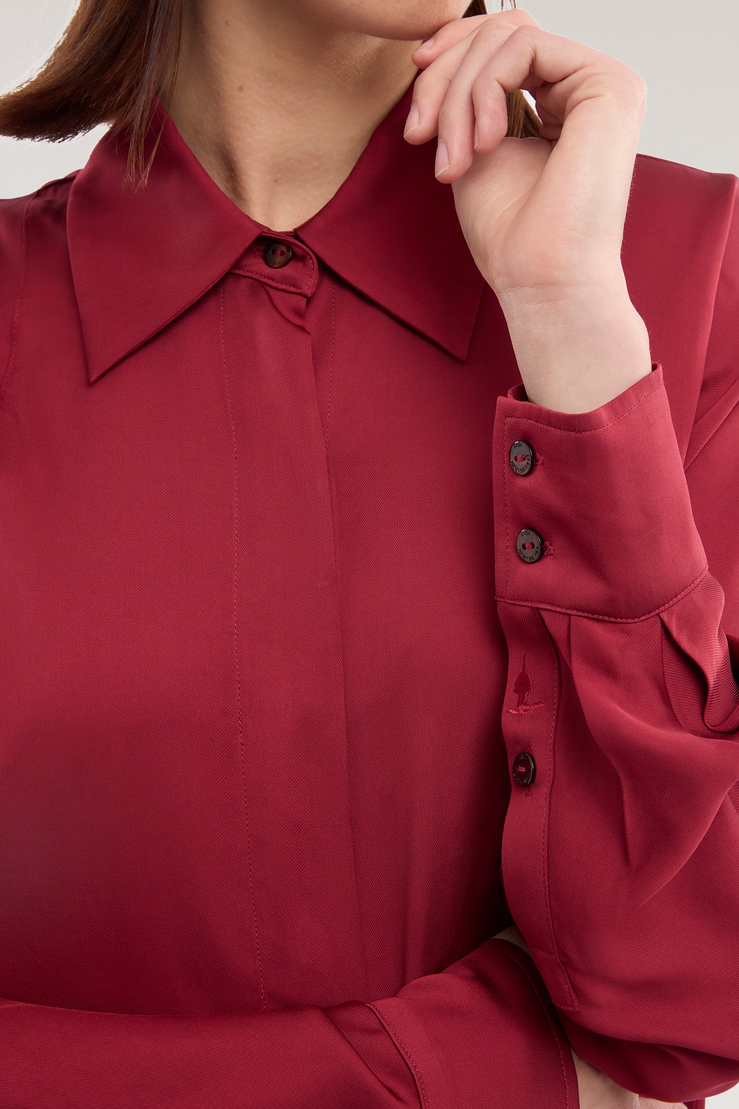 Camicia in twill di viscosa 3|3b55c8cb89cfa3e09409d2db1c89b36e8e8dd8d579924e81b8968e3e24d3cb14