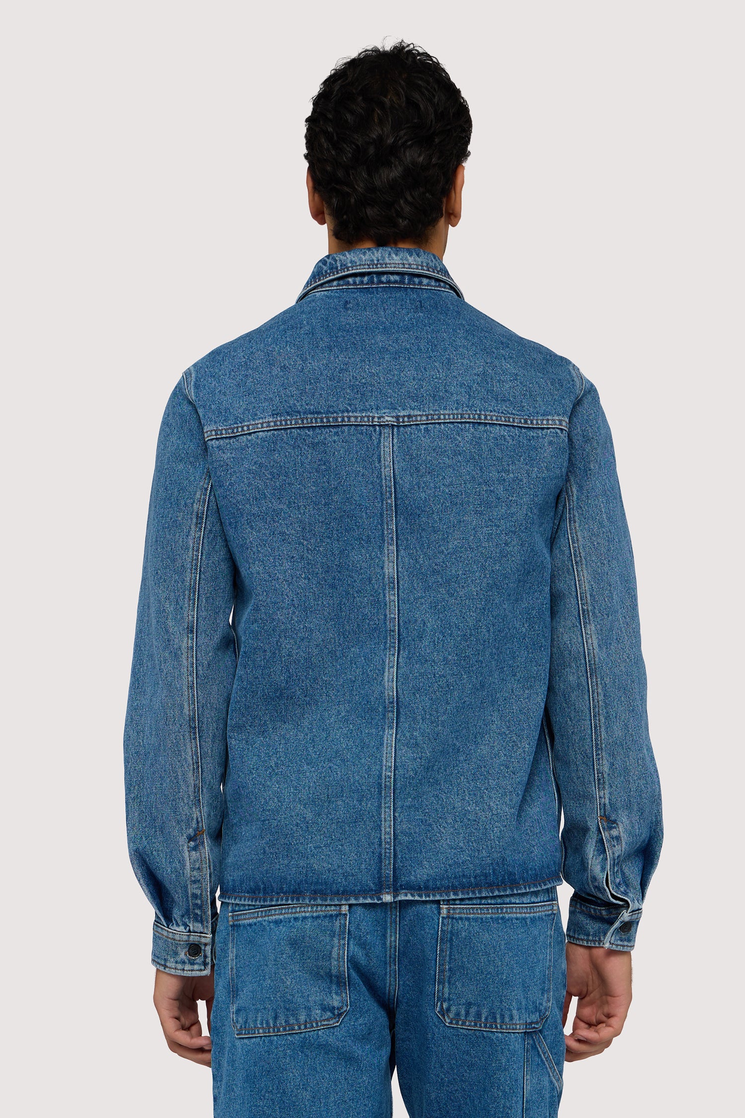 Camicia relaxed fit in denim con ricamo Gentle Society 2|ab63c8ec5dbeb5e99624cf1d8914de3b1c44c64e07304b8550a5507b6a7d6331