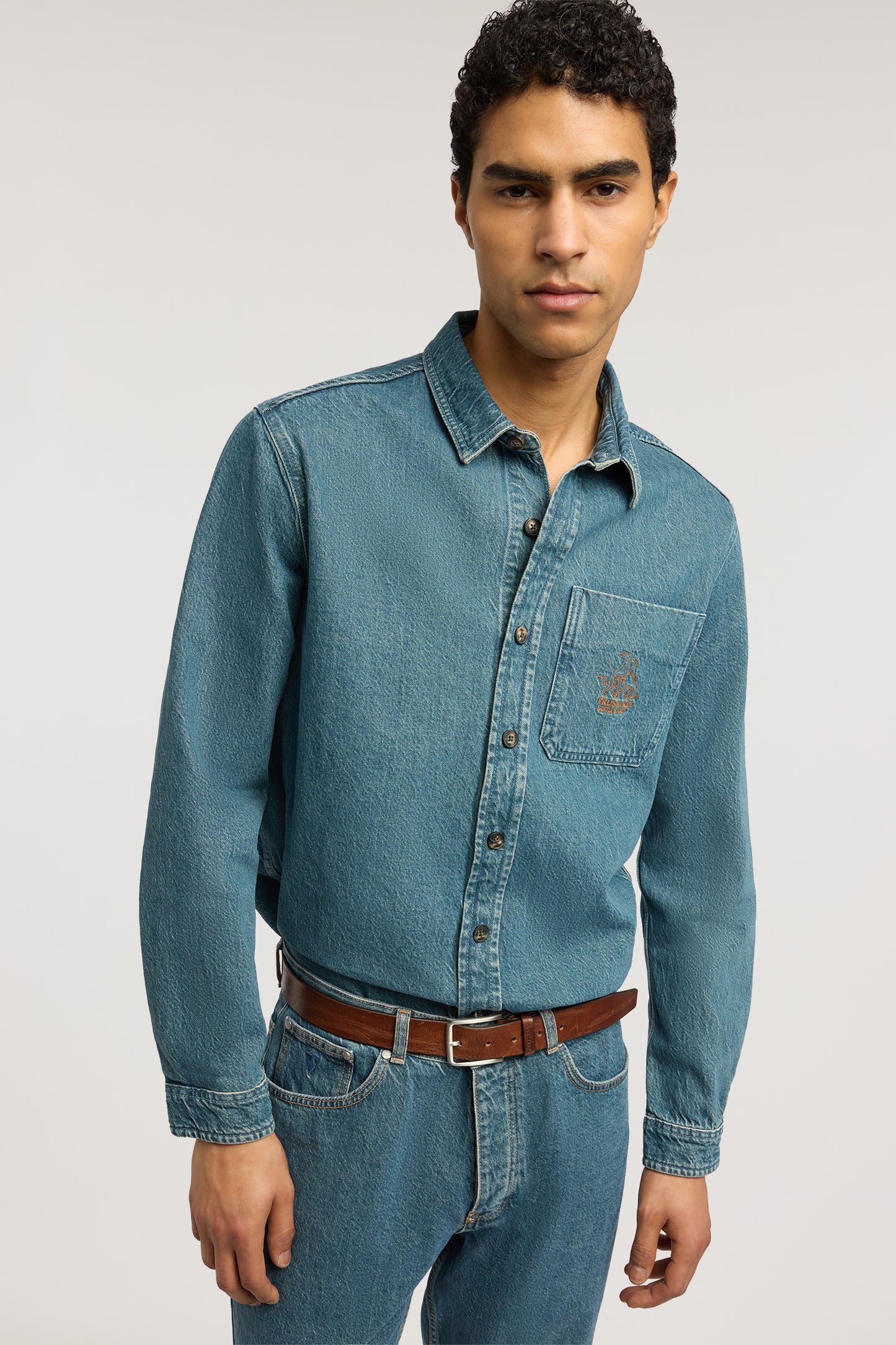 Camicia relaxed fit Gentle Society in denim 4|ce93652a69b4a78d7ec3d2e711e6c0d1bbe4c19cb0840204084747a7736e90cc