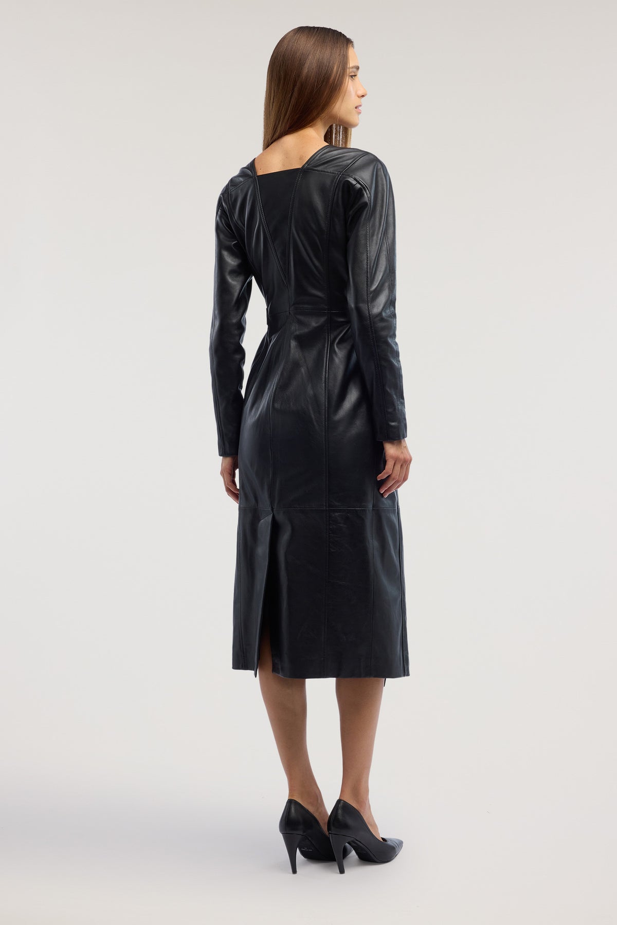 Abito a portafoglio midi in pelle 5|ca49654548c9e4c028bc02e6de9e24e8aa6e515bf6d196ab1baf5962ec9cc2da