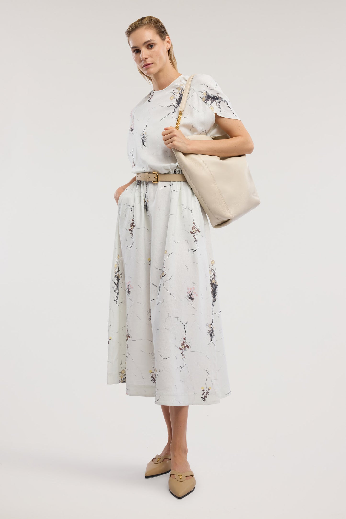 Abito Midi in Lino con Stampa Urban Jungle 4|3cf3856ef2160cb798920f641c2b4e134cdbfc7ffc16562af3d9b47ed8812773