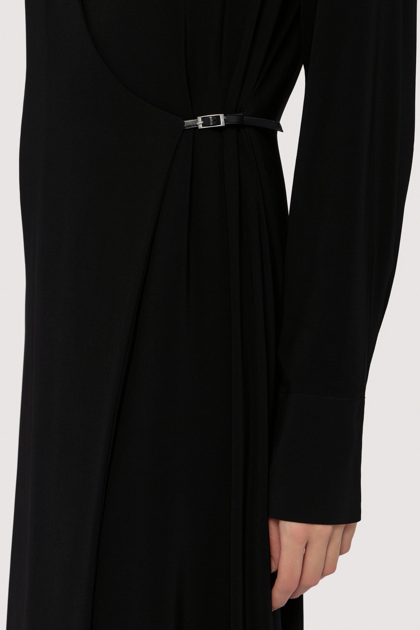 Abito a portafoglio con fibbie 3|6f9634d0165101f63f9165962df379f3e407a815d88feb784ec86084b3990bf6