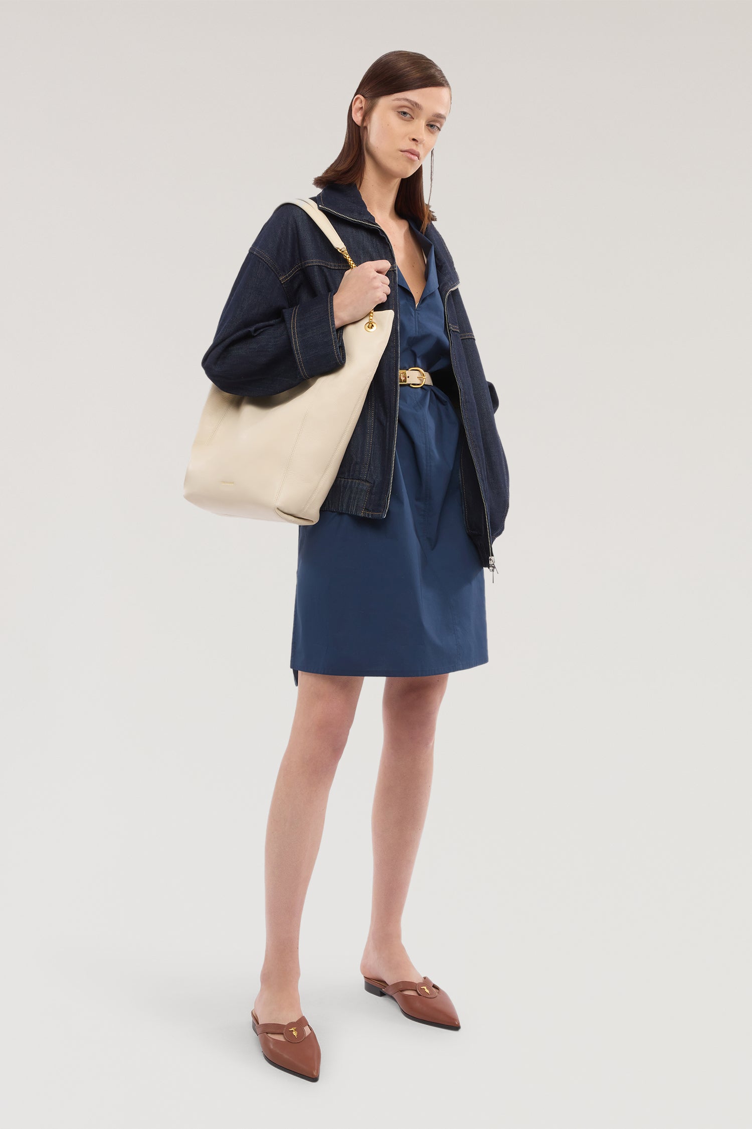 Abito ampio con cintura in popeline 4|09cc14e5a02cece45c5d9c3ff1ed05a9cd07489b5dc12b24baf14d111f40b764