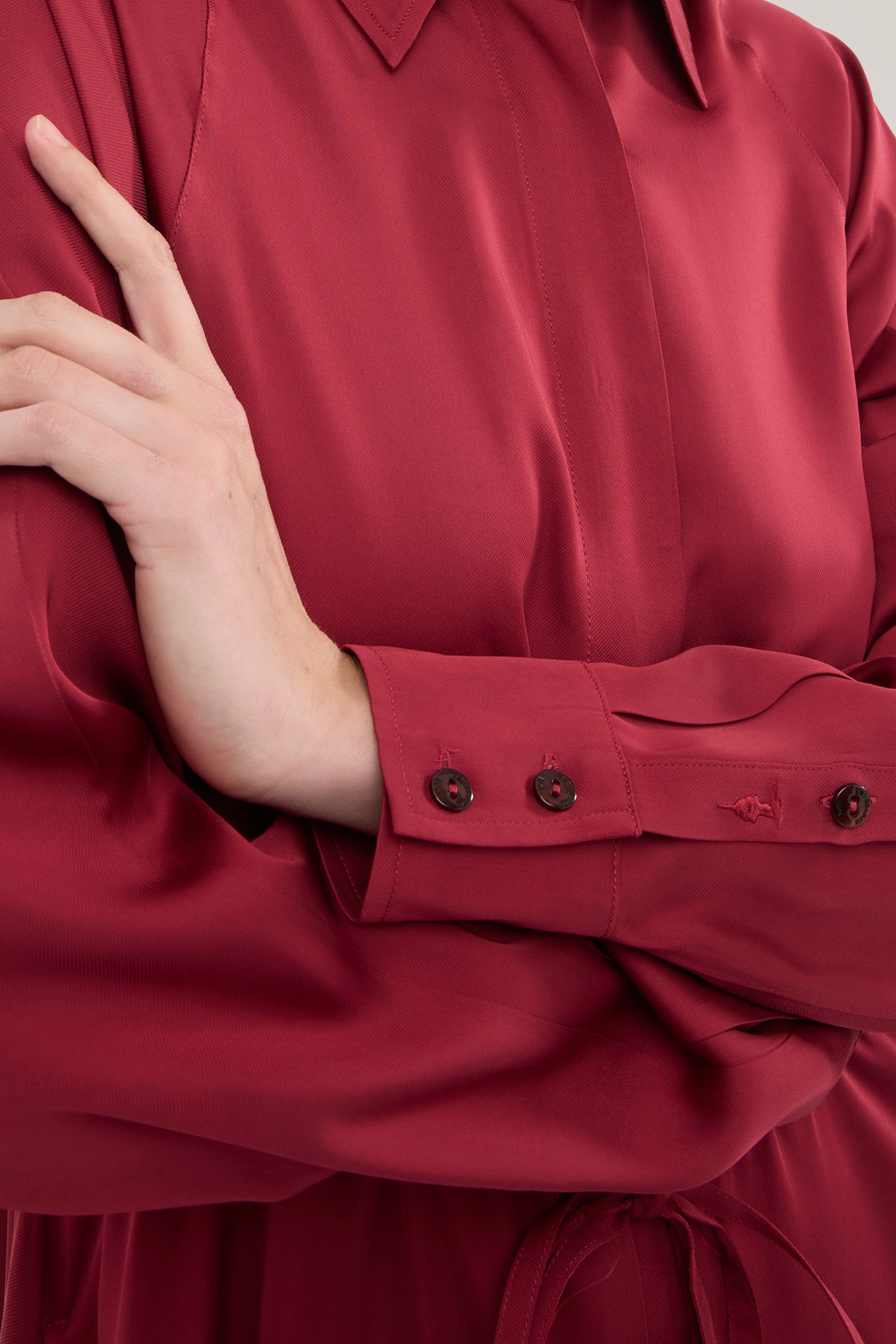 Abito chemisier in twill di viscosa 4|d695a997490d75a7d7b22be21148621a4a36ebea53ede22b5e3342e0fd2619e7