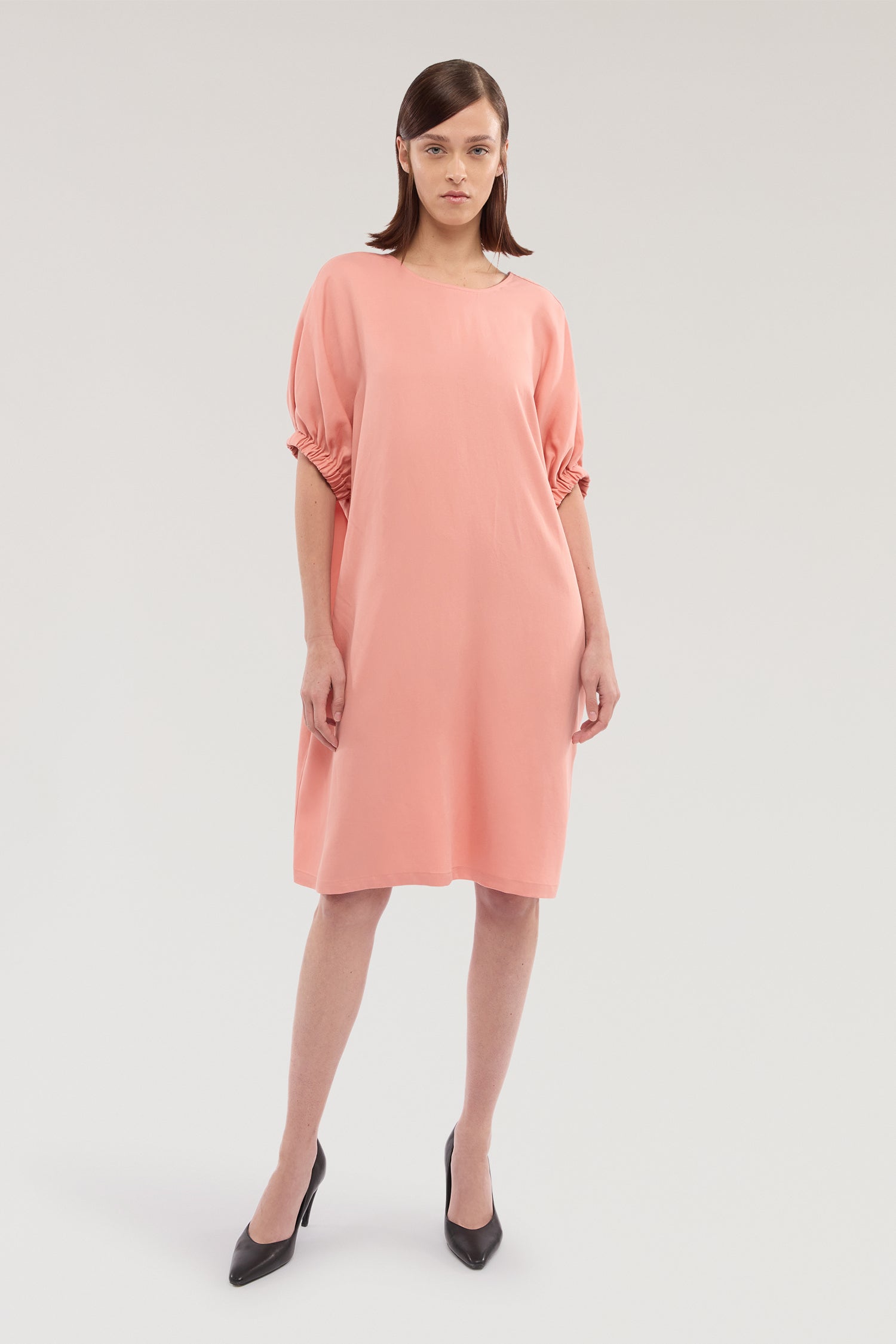 Abito a tunica in lyocell e lino 1|f975d74297ed97ce78818314c3b854ad5764b1b6b52666f09f7acb29bedc6b2d