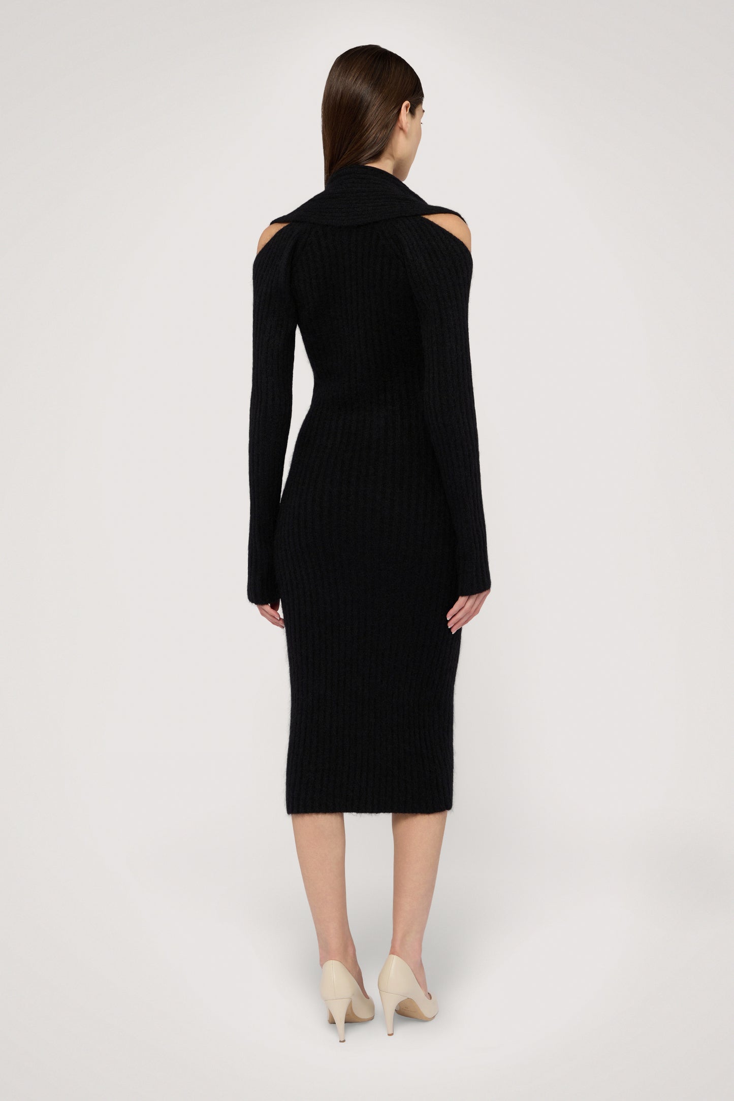 Abito in maglia incrociato in misto mohair 2|8caa248712511c12245656cd4e3ae01ce8fa220e465cb0e191b1bdde160b55d7