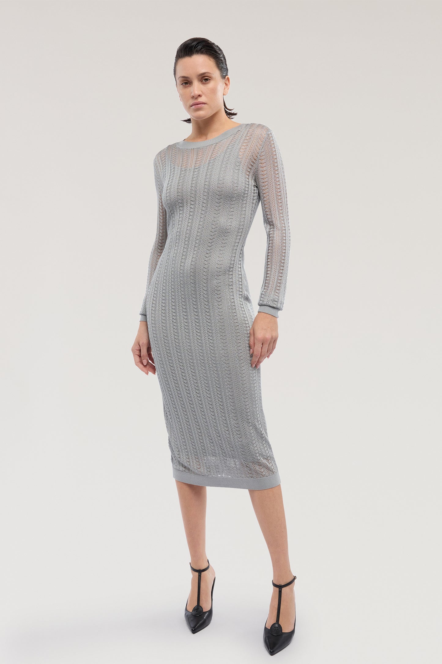 Abito con abbottonatura sul retro in viscosa 1|ed59997f0f4e0c6bdeb2ee79e3d0667a43ac719fa486cd38c13df4f411702721