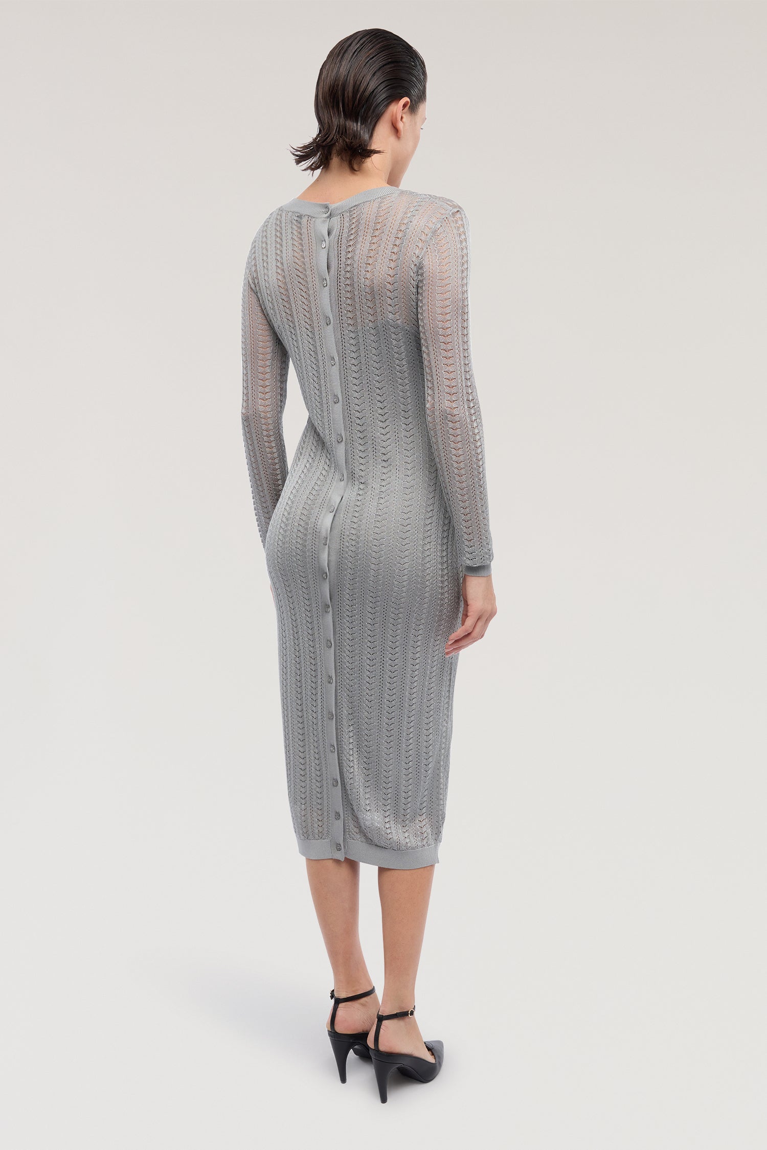 Abito con abbottonatura sul retro in viscosa 3|54944981c9d787529e3cf68c0f889a6e38a79732b9e365b04a1c2dc180432d39