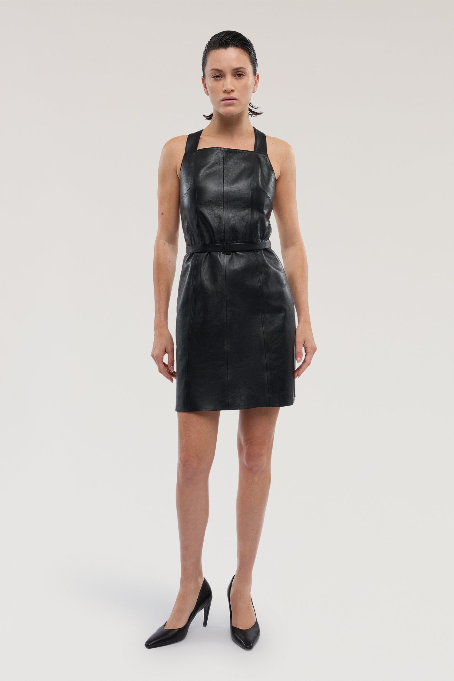 Mini abito in pelle 2|8dc1b66c5f715236bc6d871f0a3c1fe3f0480f4eeaf52e97c14294f58e4b7c85