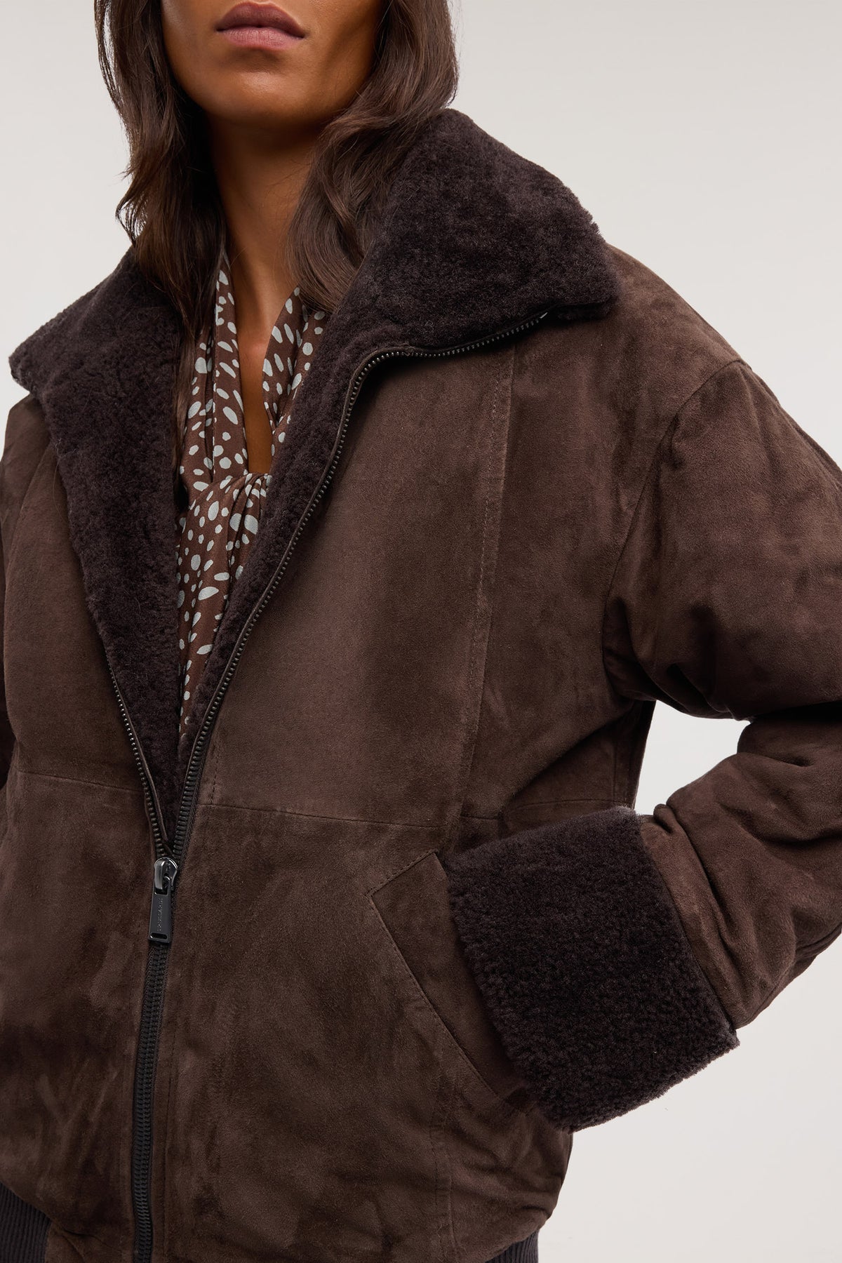 Bomber imbottito in suede e montone 3|d7c0194894601a6eb592ec239b64ff1f11b9ee3789f56b8fdbdf900bfcfb6dc2