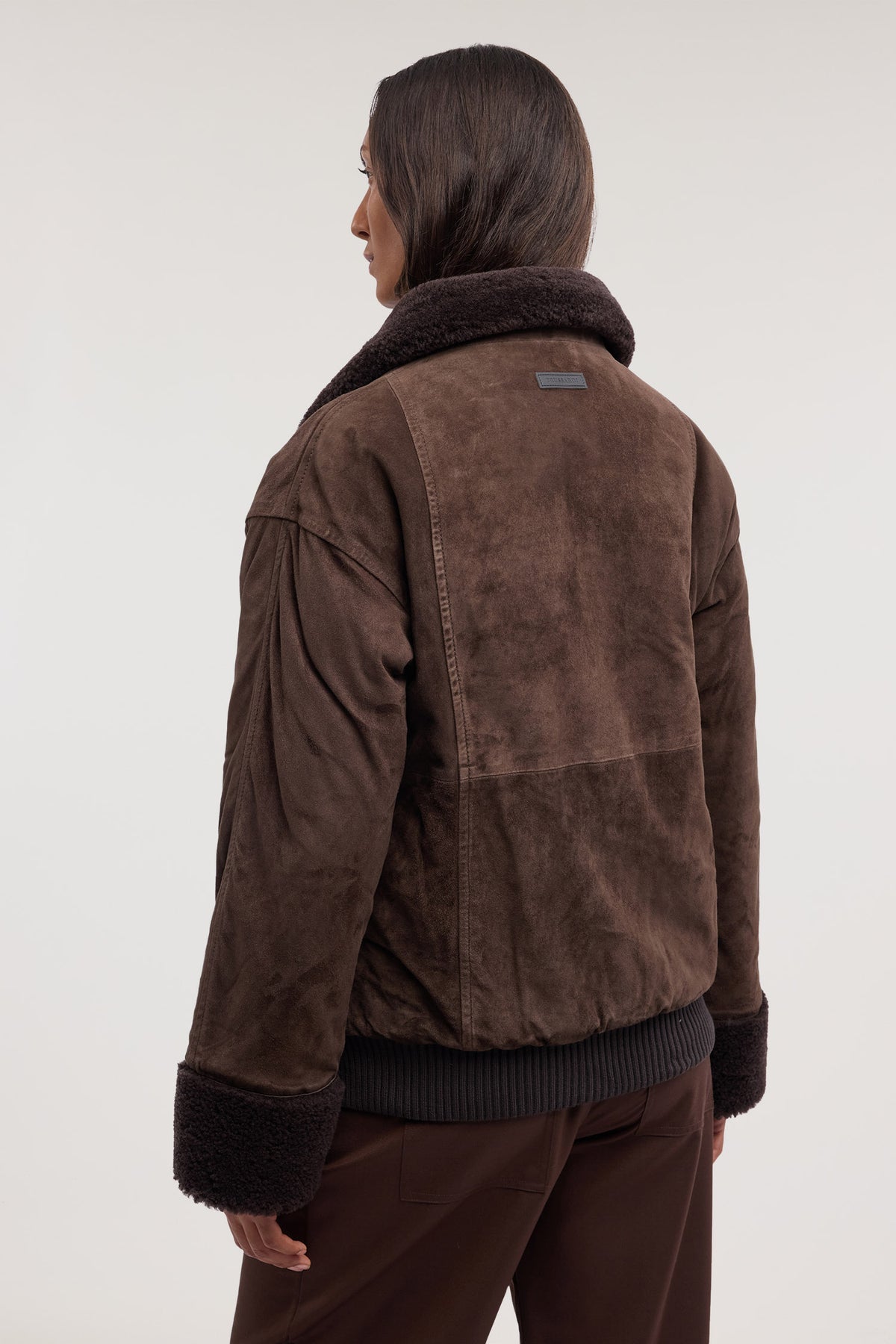 Bomber imbottito in suede e montone 4|d2c055658df1b0a1b0b6e750b73888565d7d33e1ded93c000de3a082ea241046