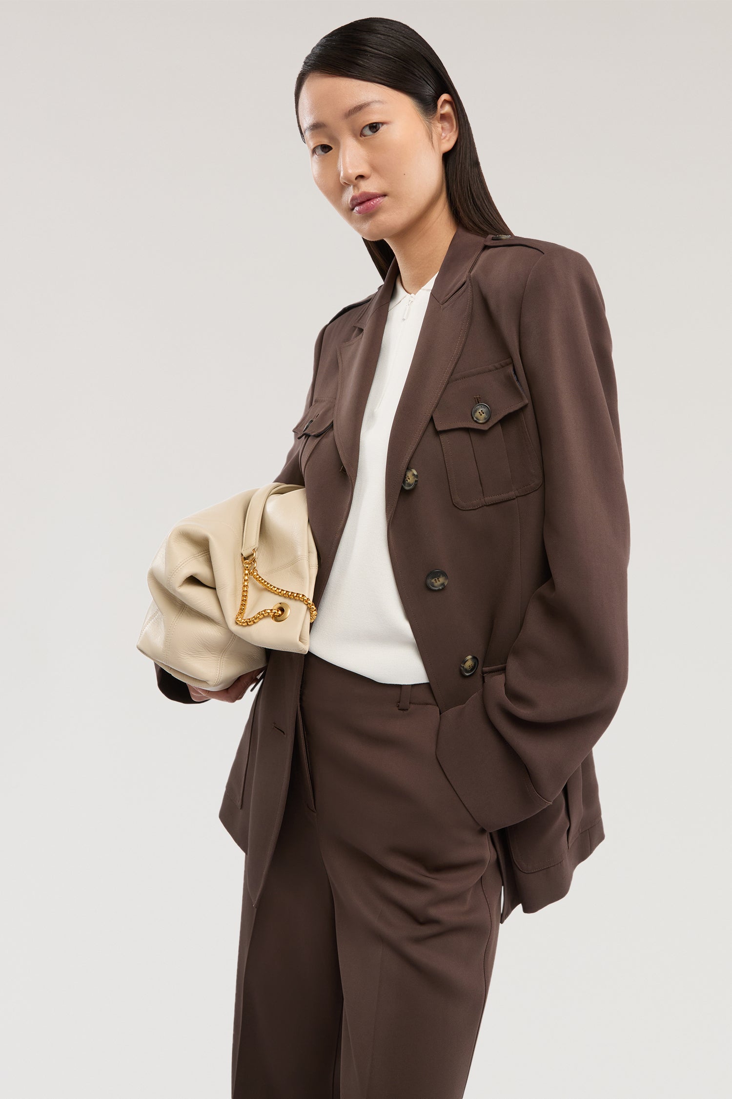 Giacca con tasche applicate in cady 1|ef827bd157c824432477ac41fc1c798f76635e0954b8f62eb8b74b06821d3dca