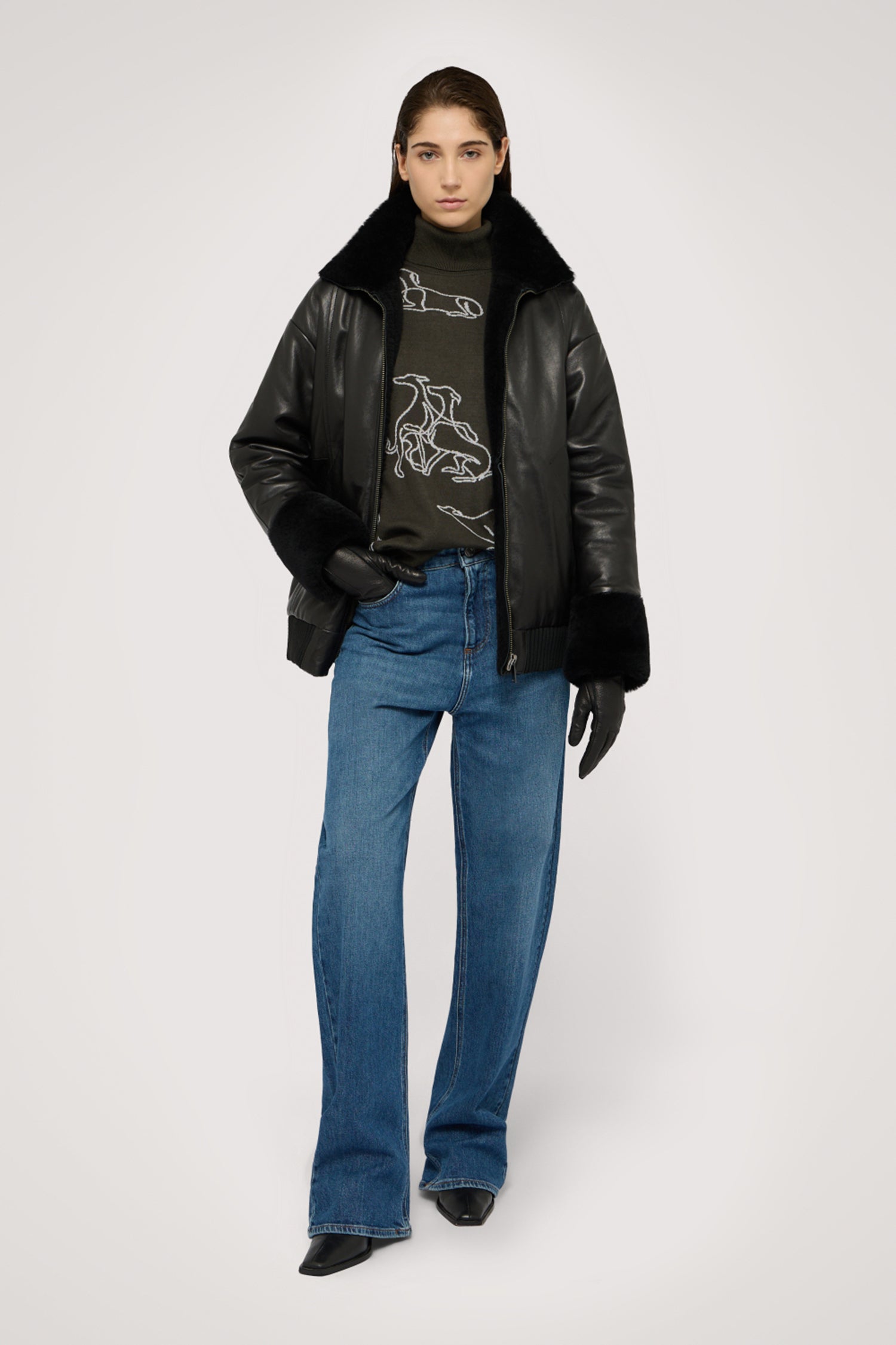 Bomber relaxed fit in pelle con inserti in pelliccia 4|b47a6f82fc5cd0563b6532003c83b2dcea4e04ea30829298df322a47282a74d6