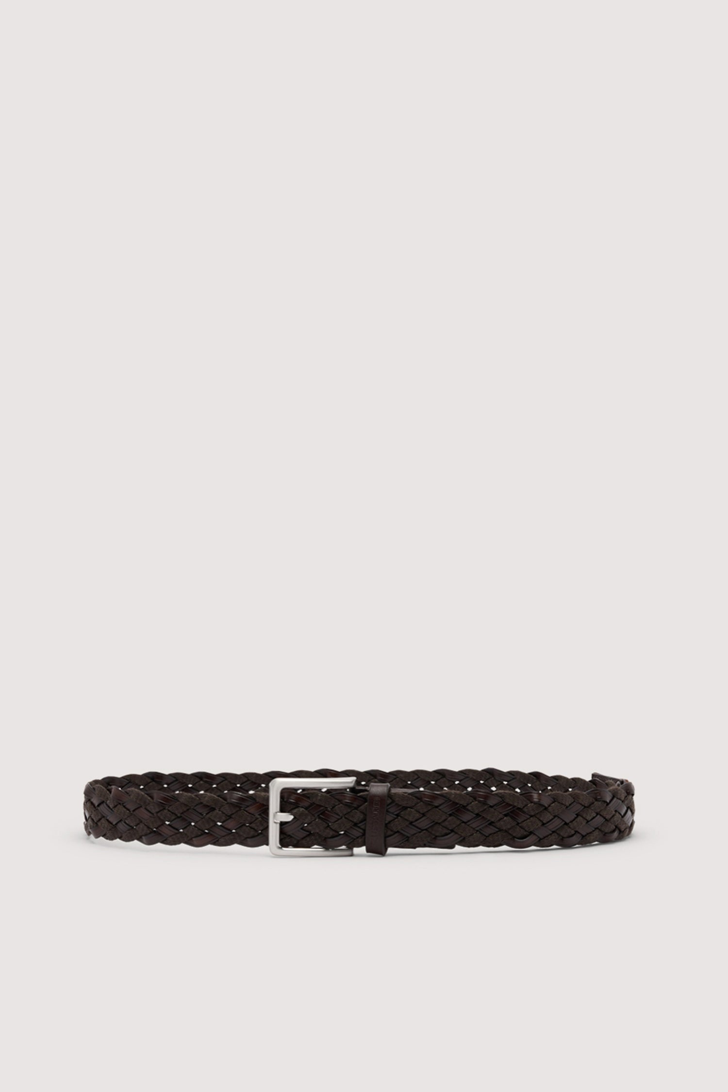 Cintura intrecciata in pelle 1|8fe56d2b7ca241a5381a3a0c762f52d831a49b28e930885c07df51d8dfafd1ef