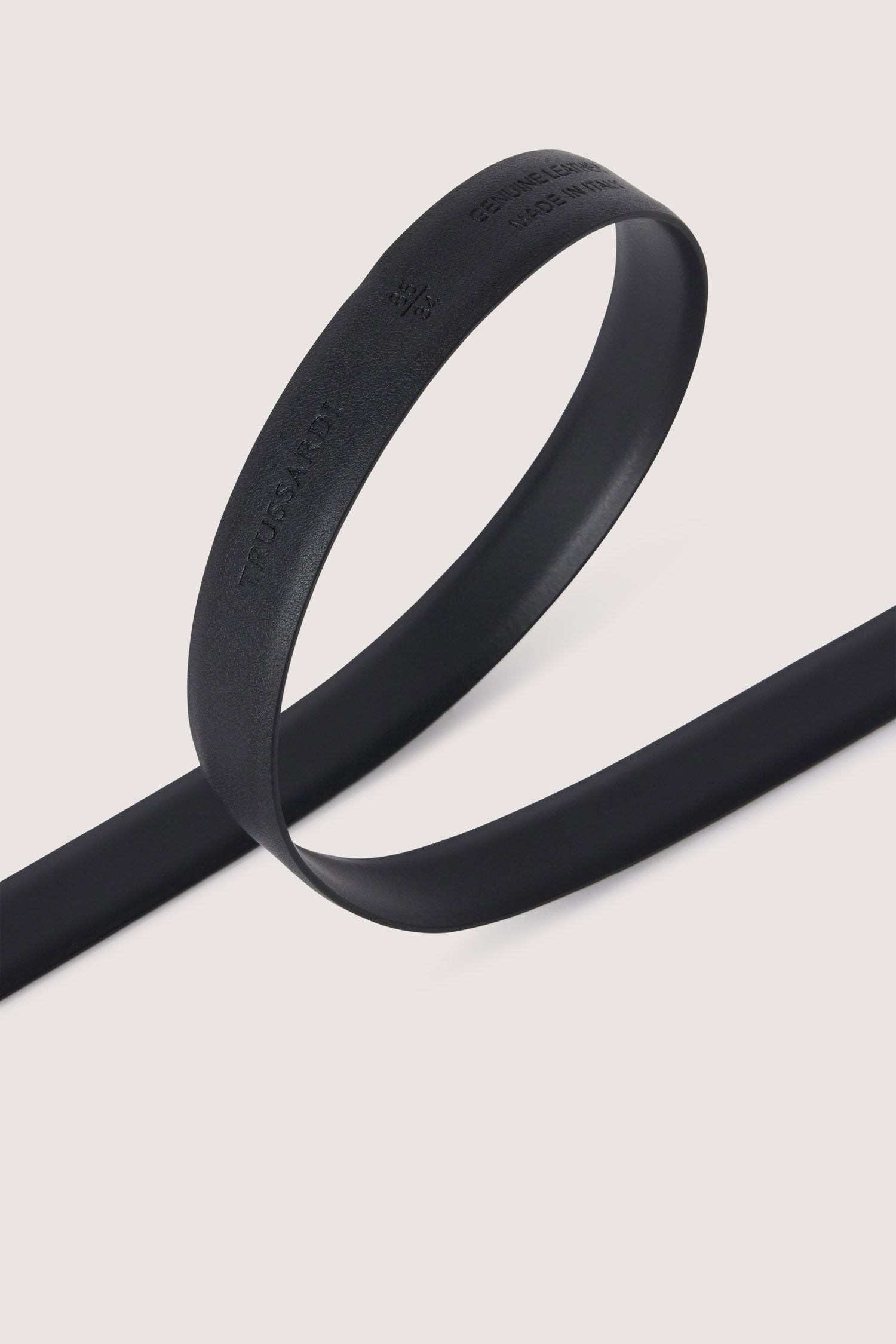 Cintura in pelle con fibbia galvanica 2|35ea6c626909c38574a9c8e58f9bdfd30e7bee735fef80decb76c82495493d55