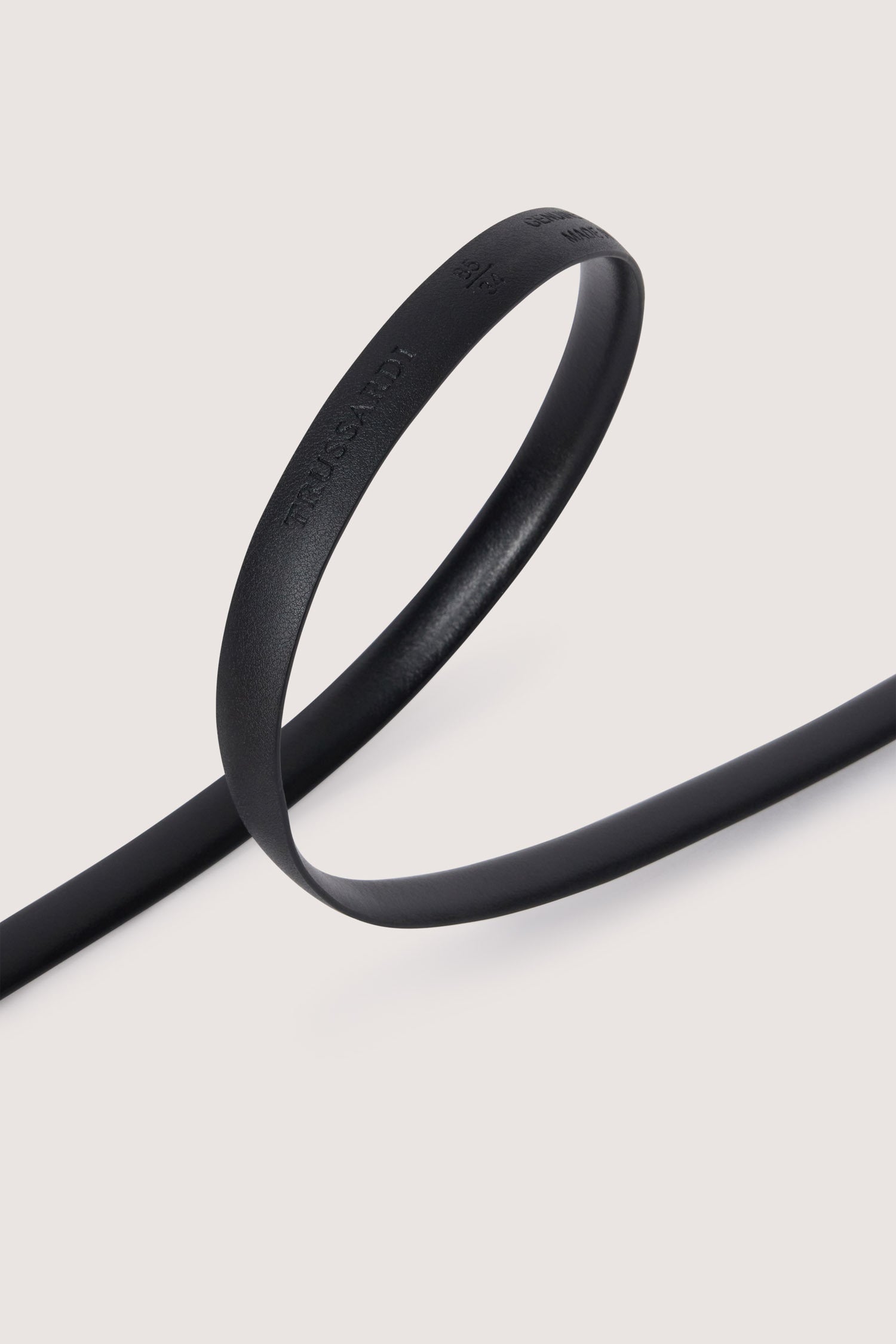 Cintura in vera pelle con fibbia galvanica oro 4|0829d8cb422f7d90aeea0afc0e6f92a3825185a2a3b04f2e3b7a1f904d18ba57