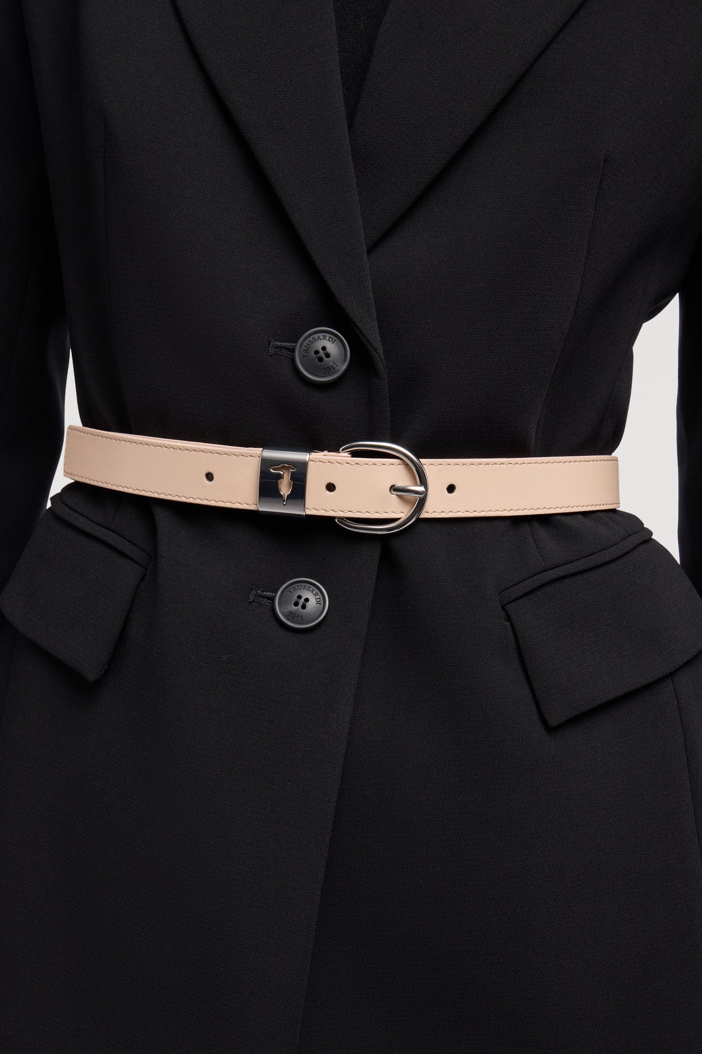 Cintura in vitello con cut-out levriero 4|8ccae917309022ccad76c570eabbad6d39ec60f0231605633c504e243c885428