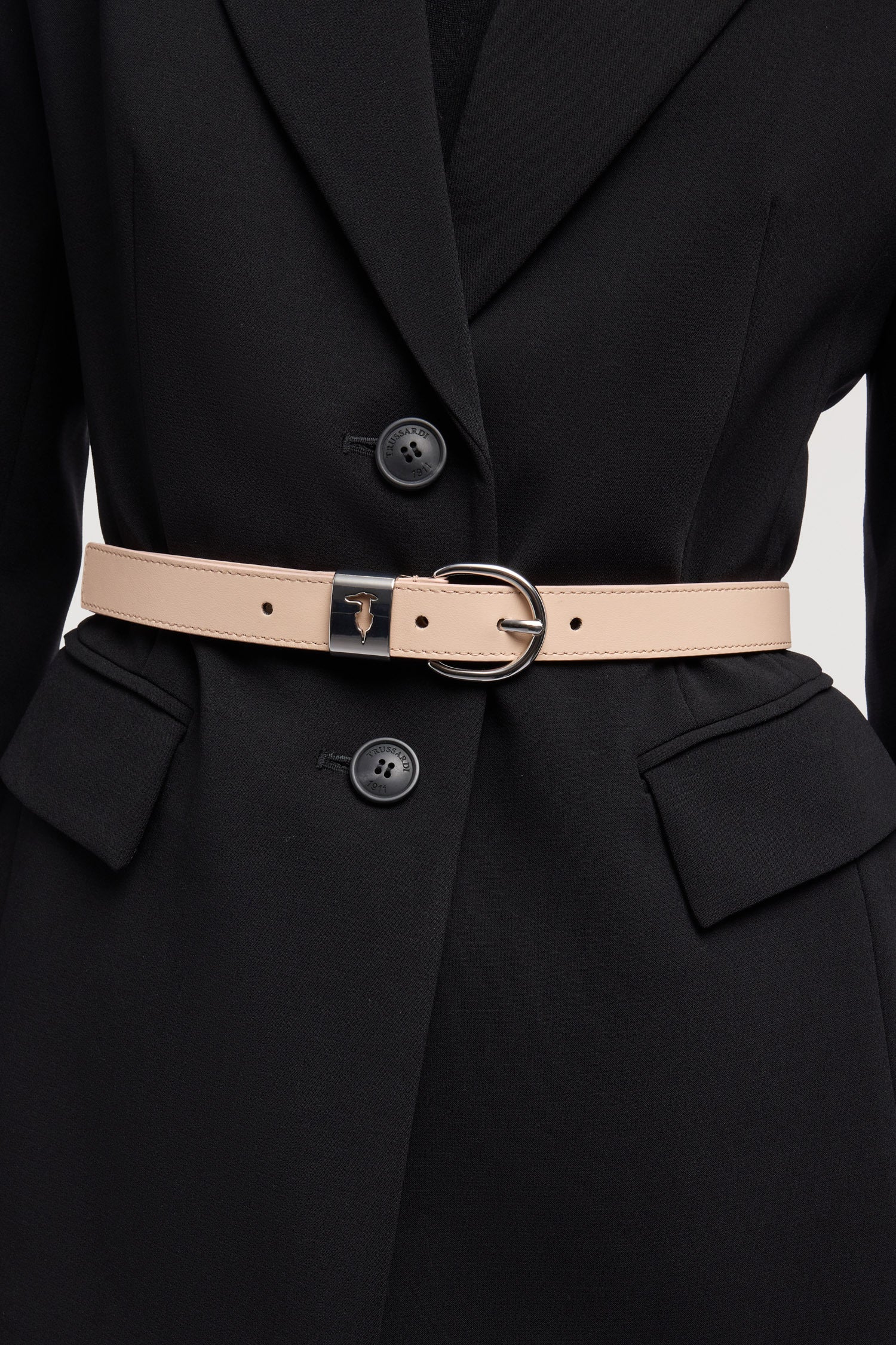 Cintura in vitello con cut-out levriero 4|8ccae917309022ccad76c570eabbad6d39ec60f0231605633c504e243c885428
