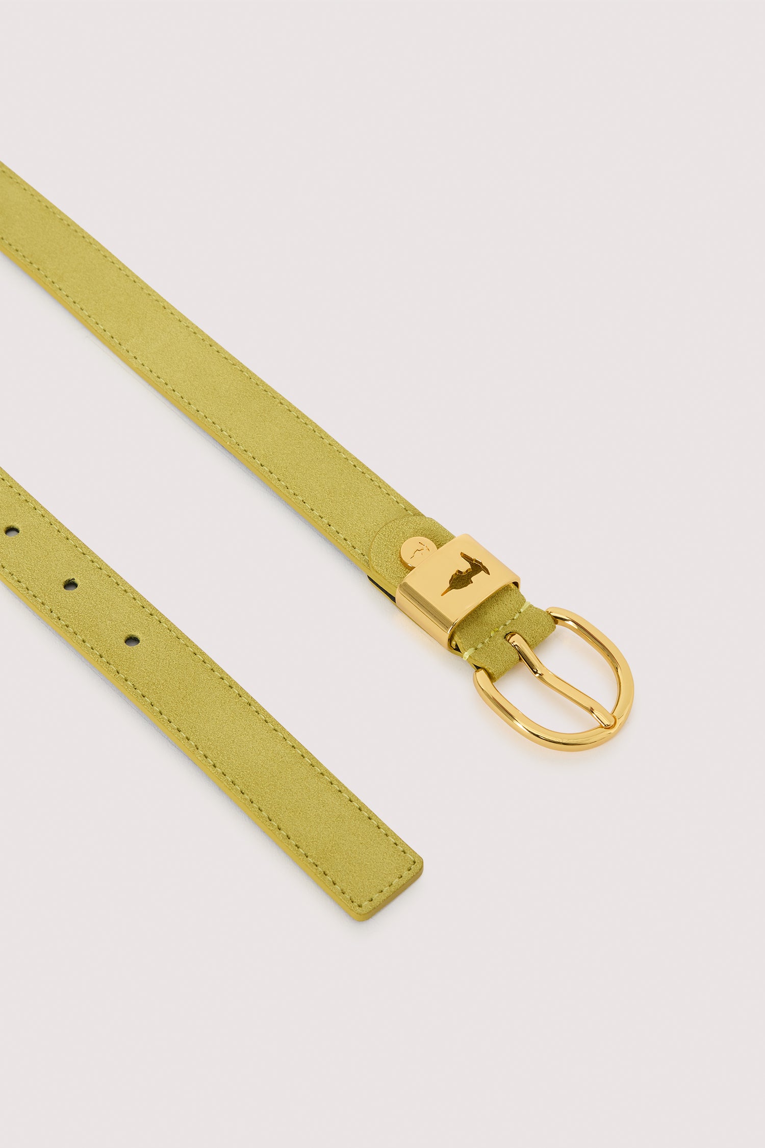 Cintura con passante metallico in suede 3|12421fbb54fb64b5d087d52257c937e0e0d3ce8cec67c55814e786aa2662a294
