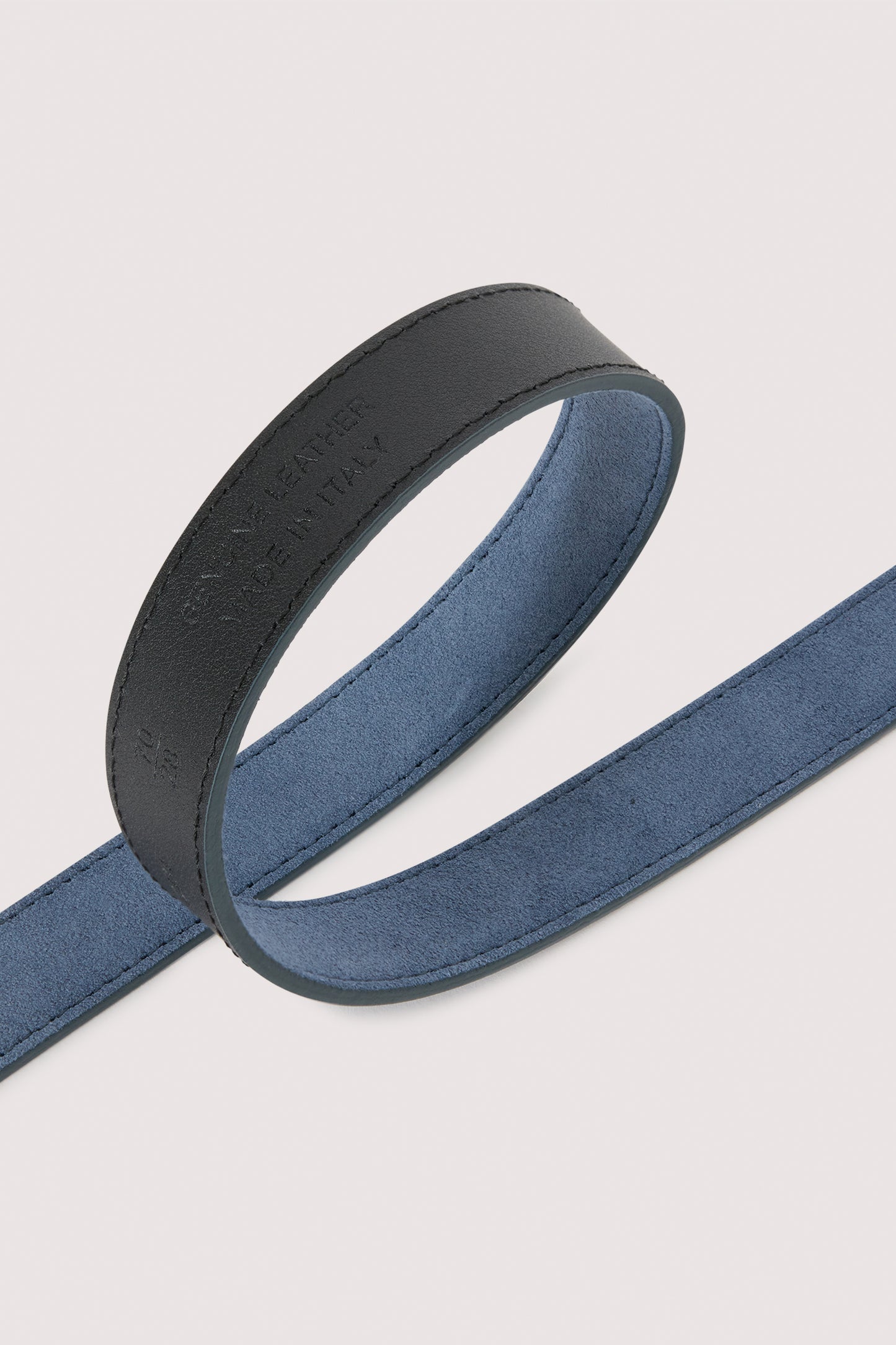 Cintura con passante metallico in suede 3|f9d4e8ae62415aea089407f3d6141e418ef835b1d3bcbab154f04cfef5802555